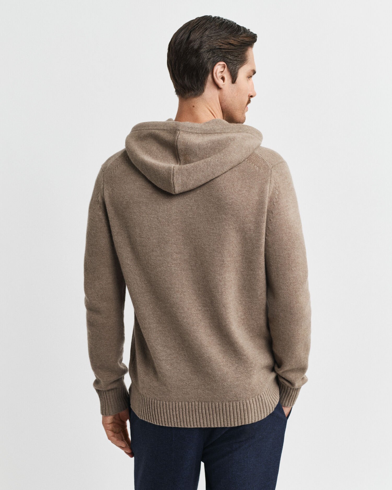 Felpa con cappuccio in morbido misto cashmere