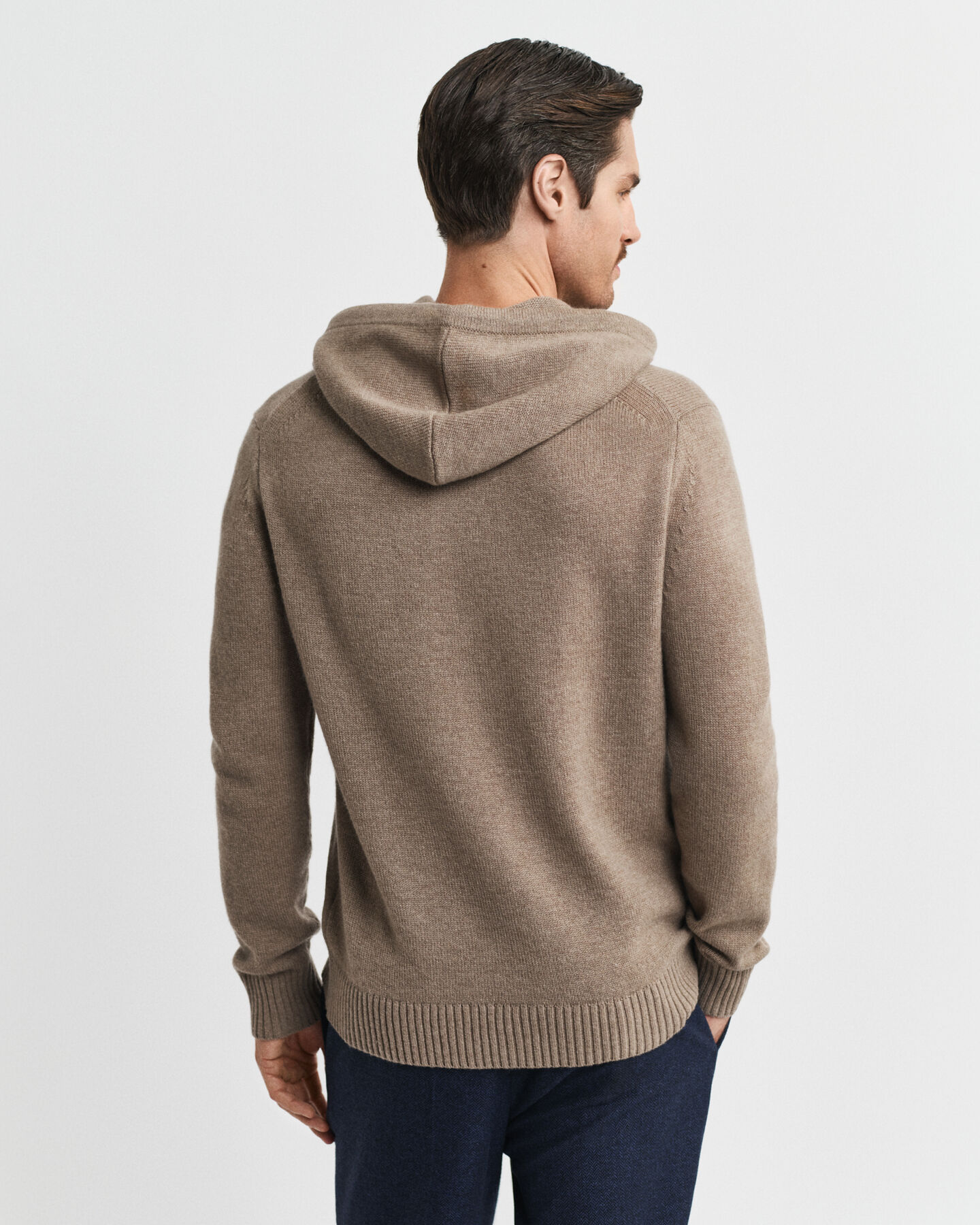 Felpa con cappuccio in morbido misto cashmere