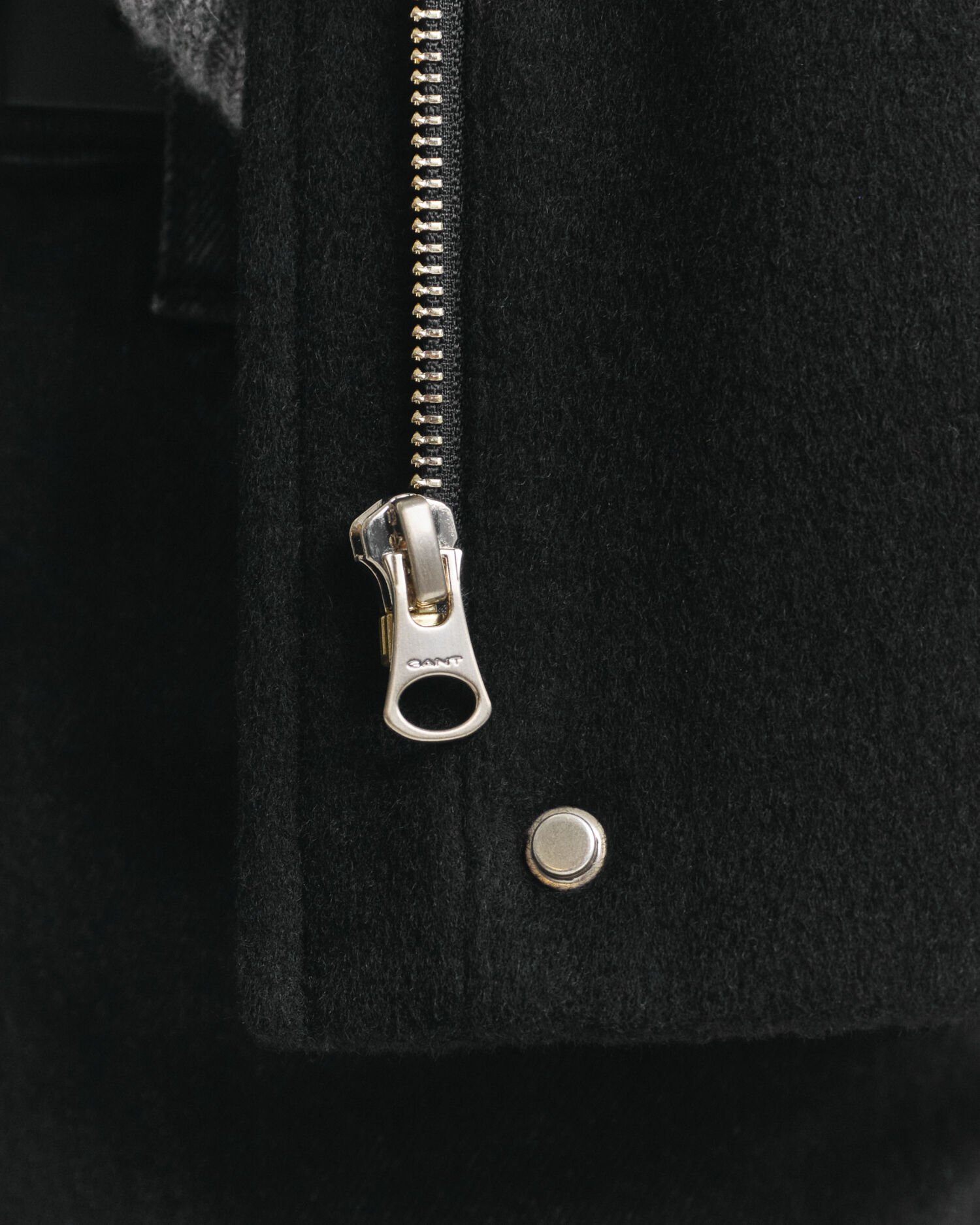 Giacca corta con zip in lana