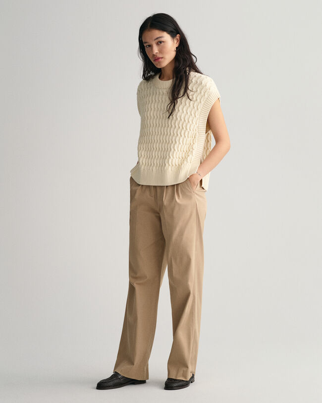 Smanicato girocollo in cotone testurizzato