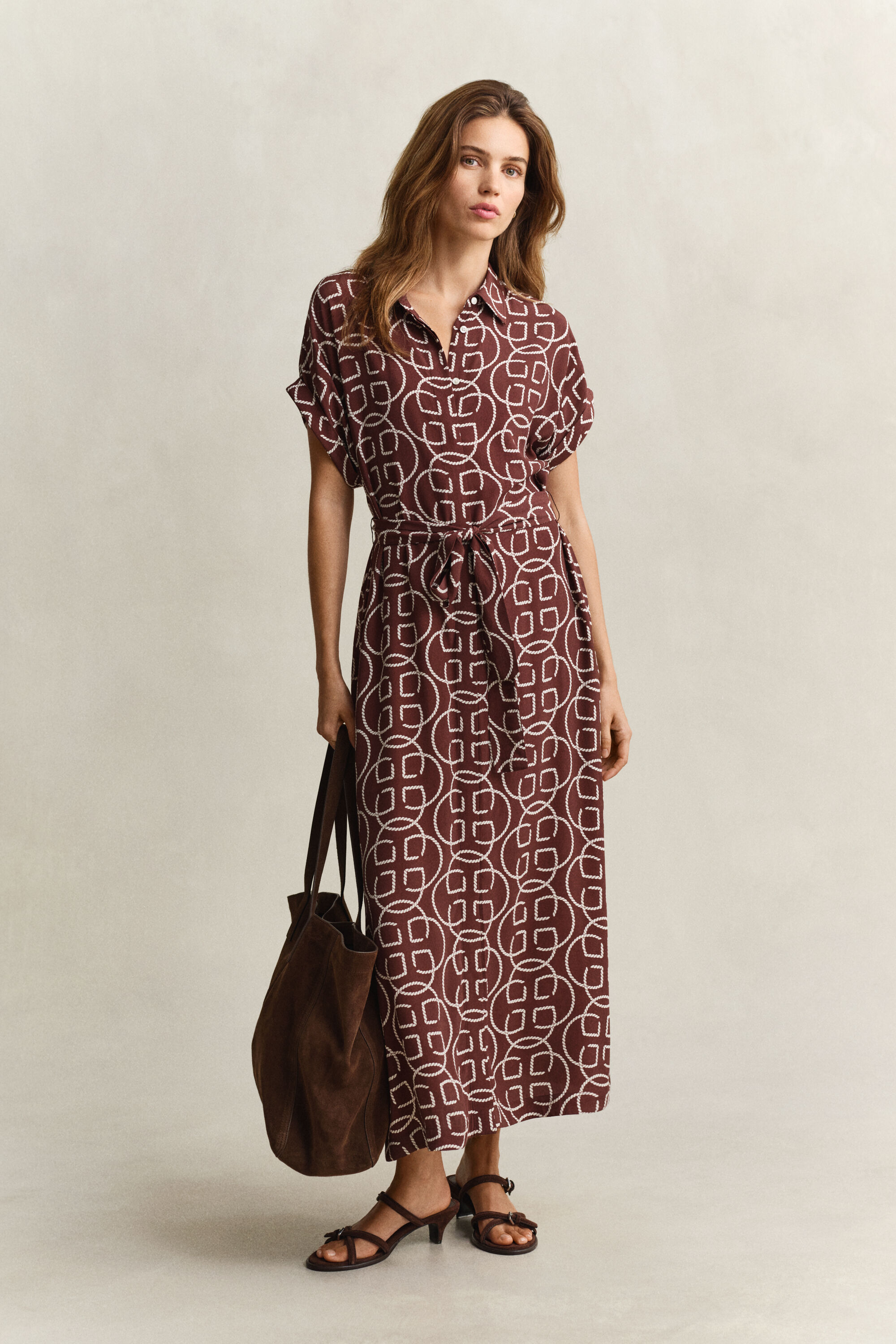 Abito Monogram con maniche ad aletta