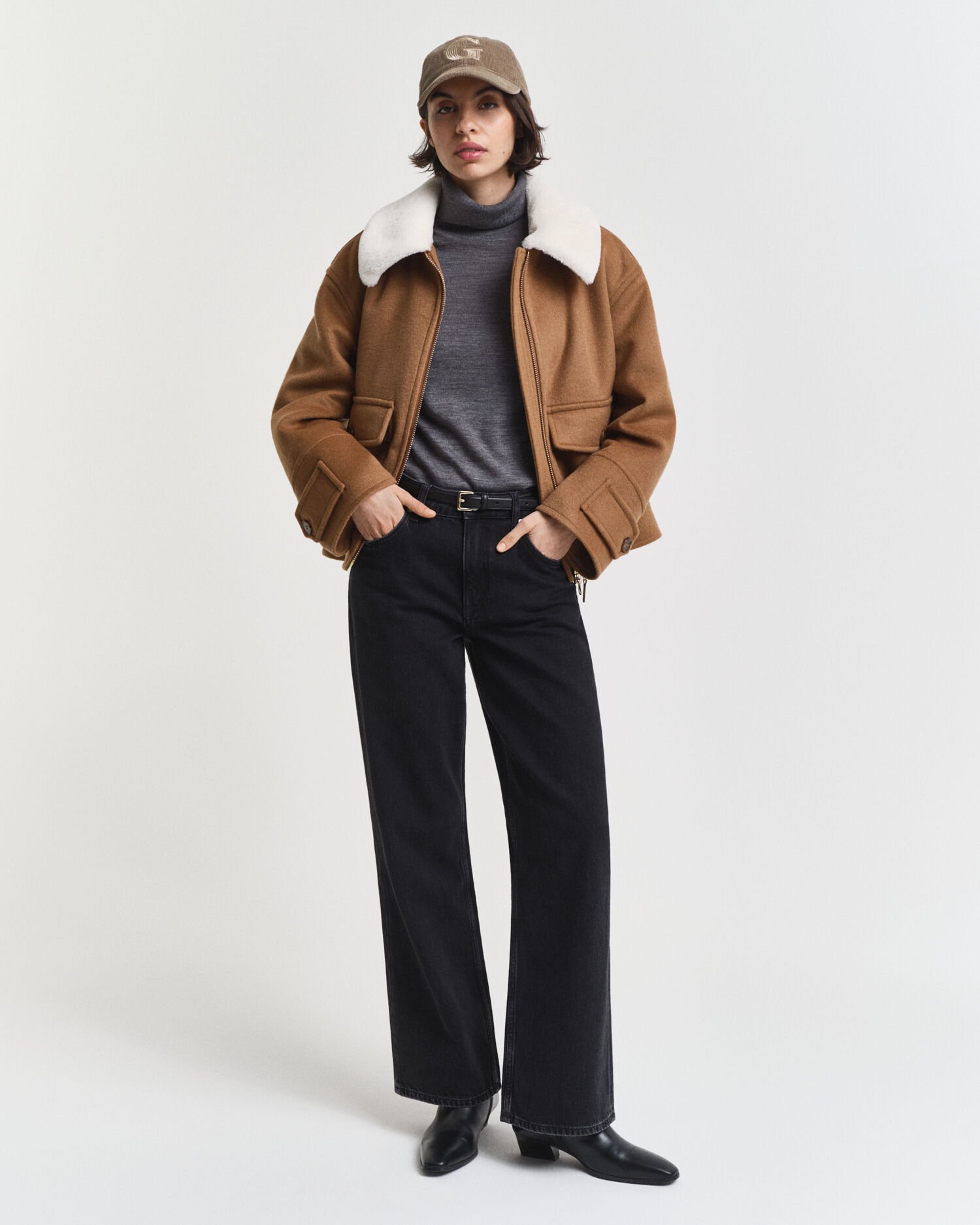 Maglia a collo alto in finissima lana merino