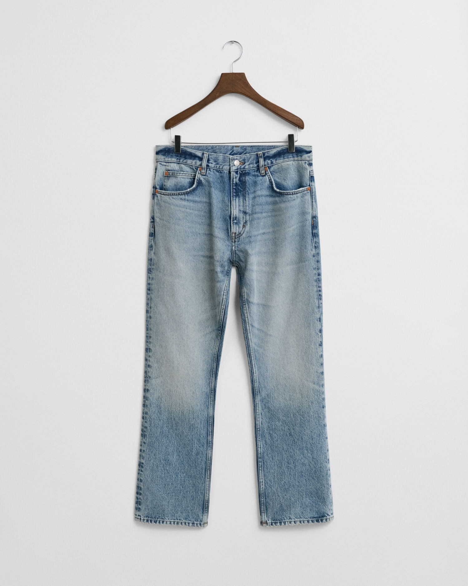 Jeans bootcut dal lavaggio vintage