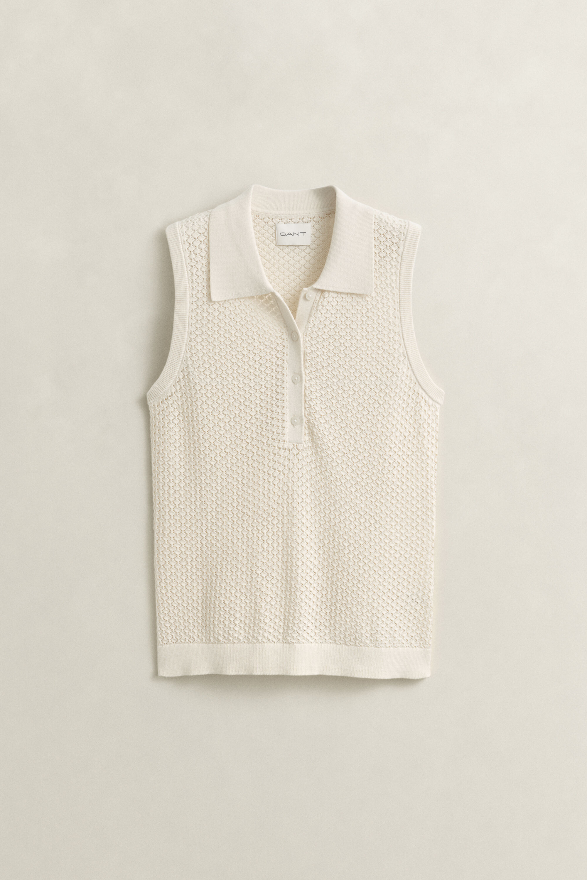 Top in pizzo smanicato
