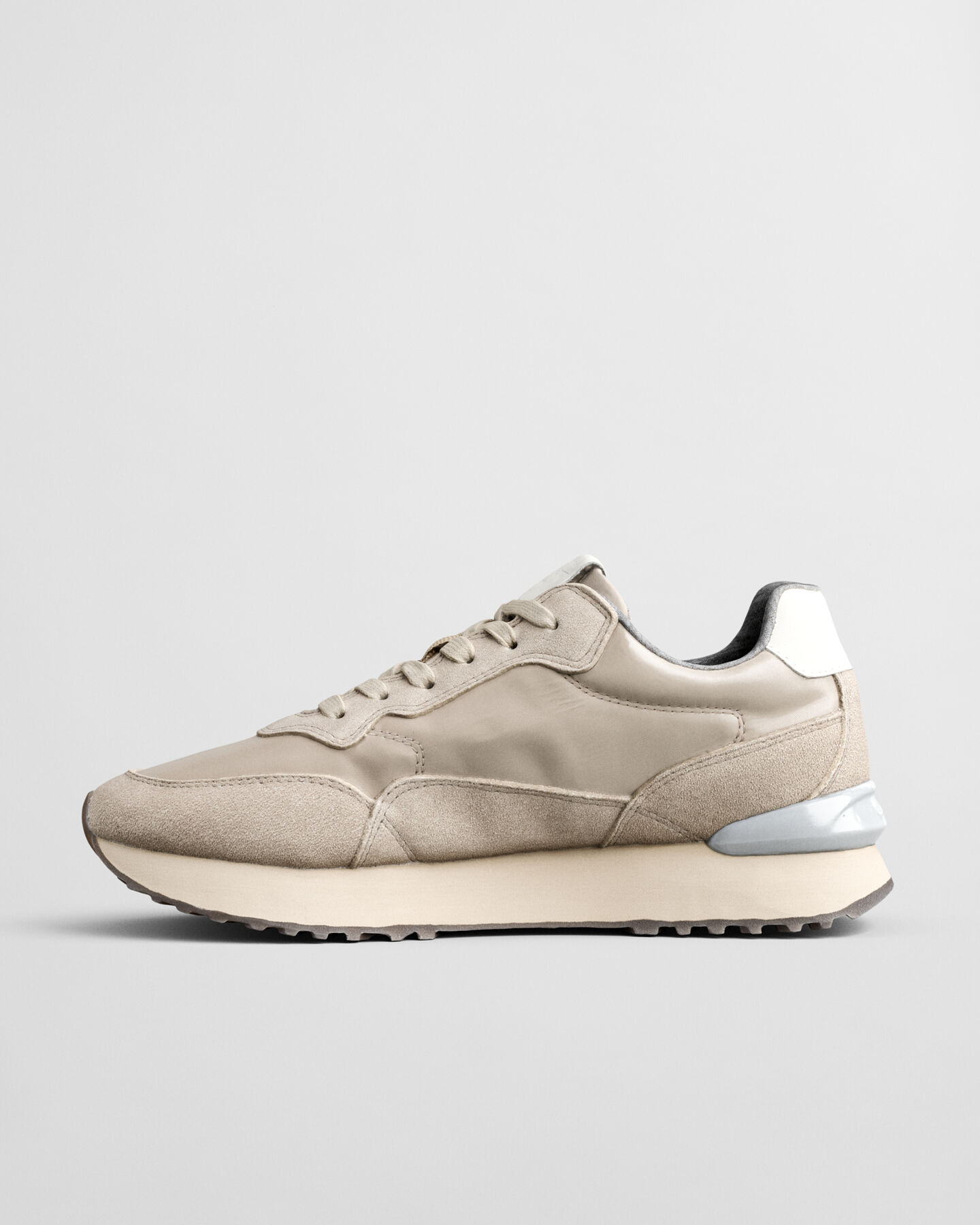 Sneakers Bevinda in camoscio di nylon