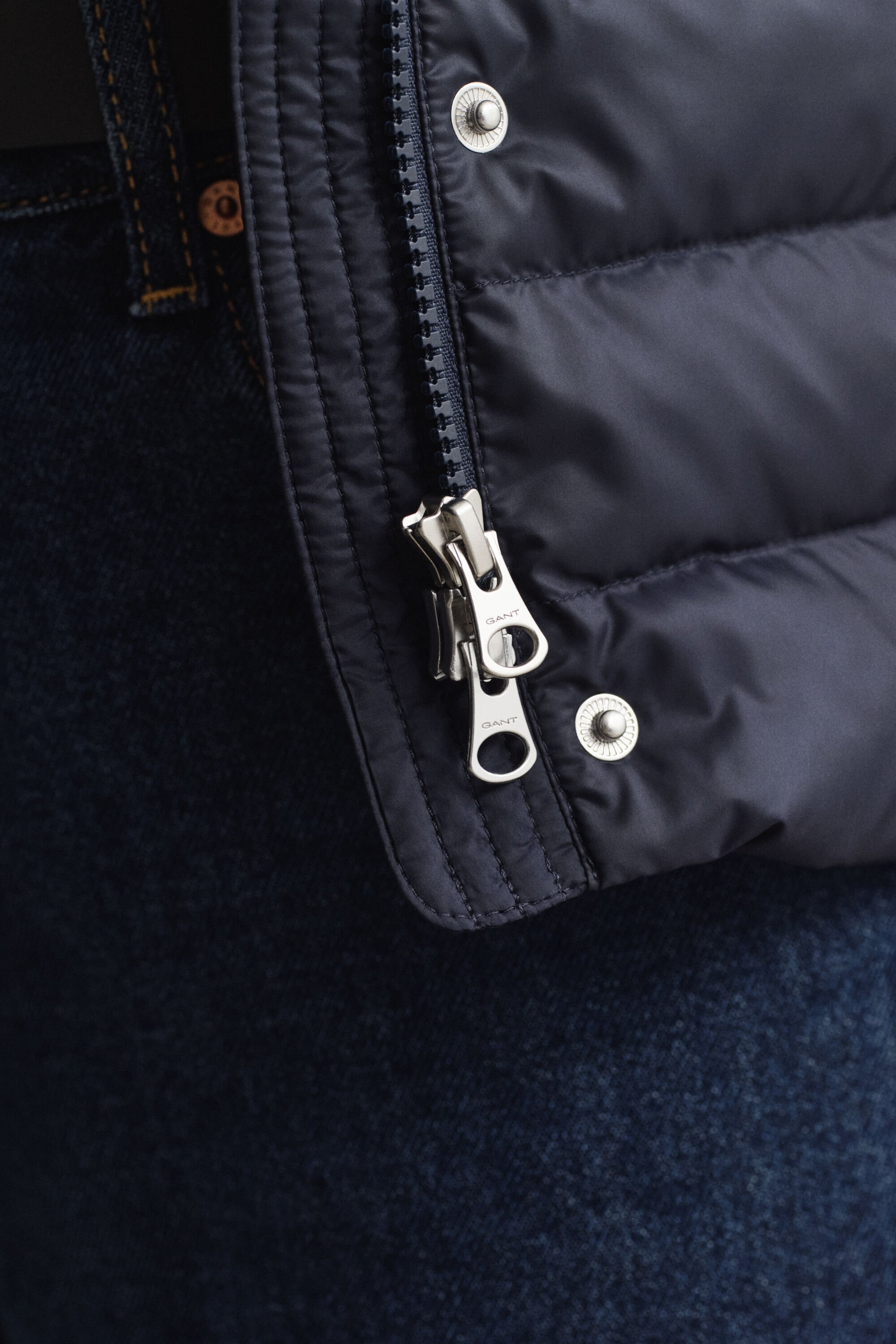 Smanicato leggero in piumino