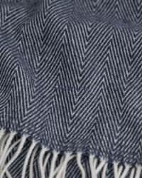 Sciarpa in lana con motivo a spina di pesce