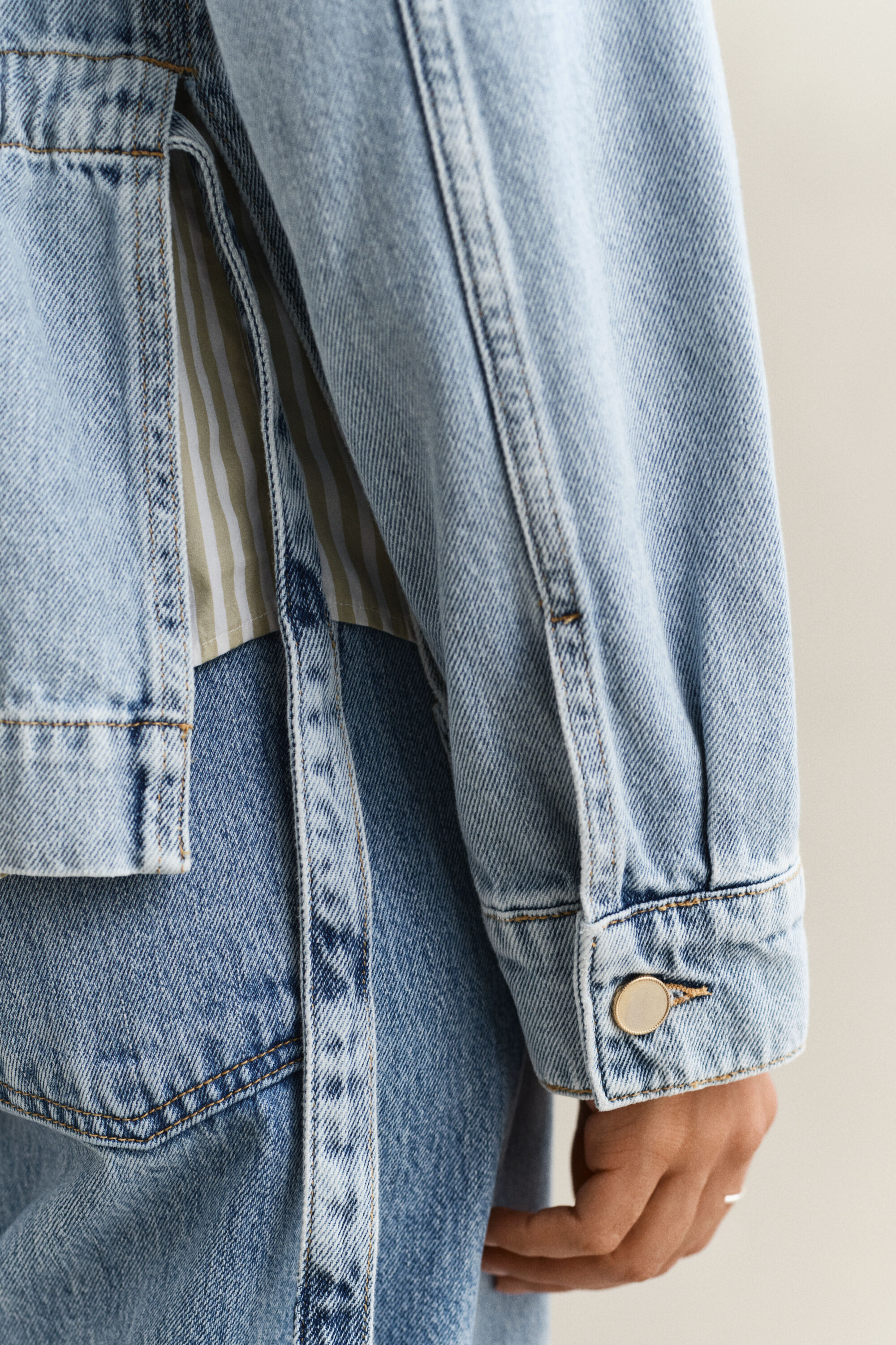 Giacca in denim con laccetti