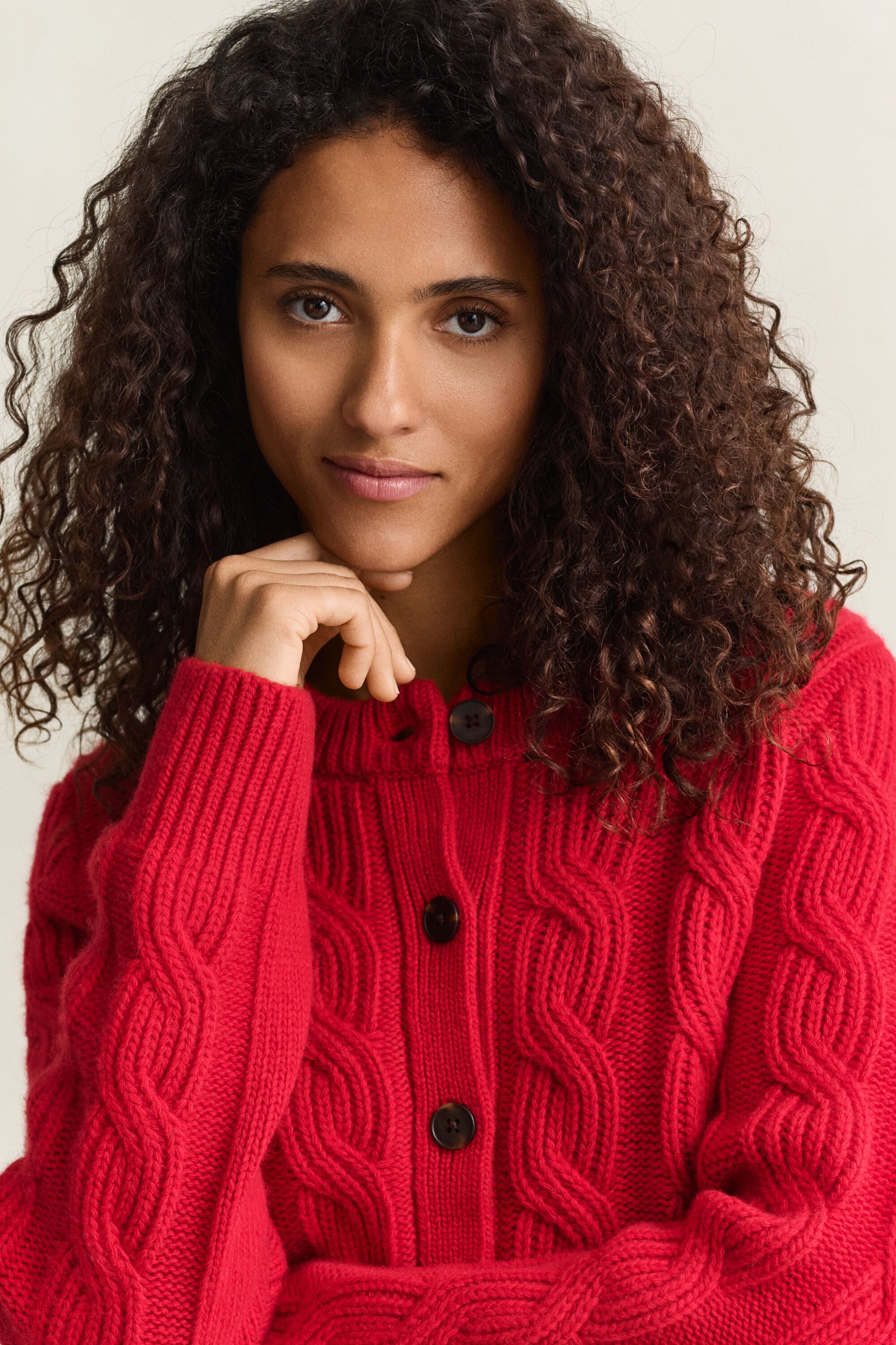 Cardigan in misto lana con lavorazione a trecce
