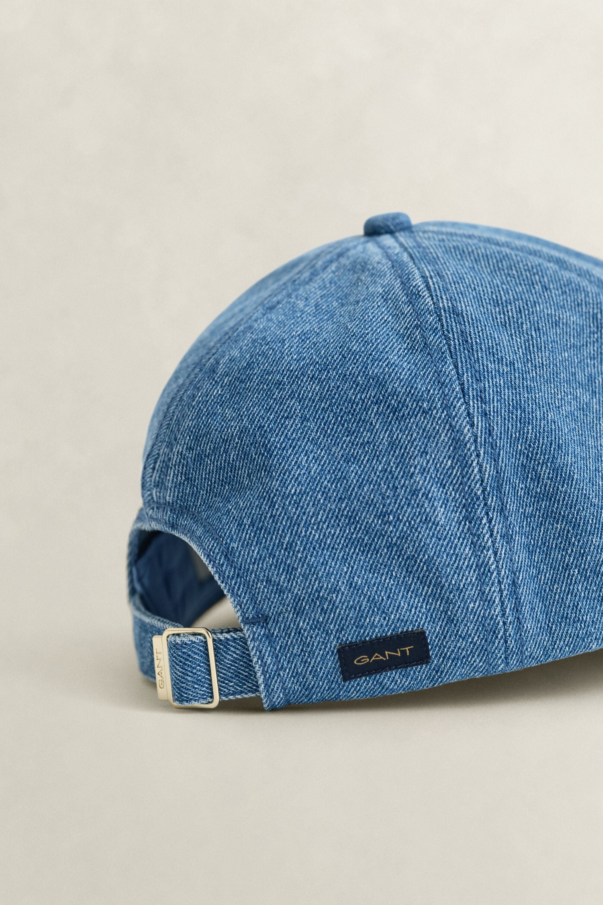 Cappellino di jeans