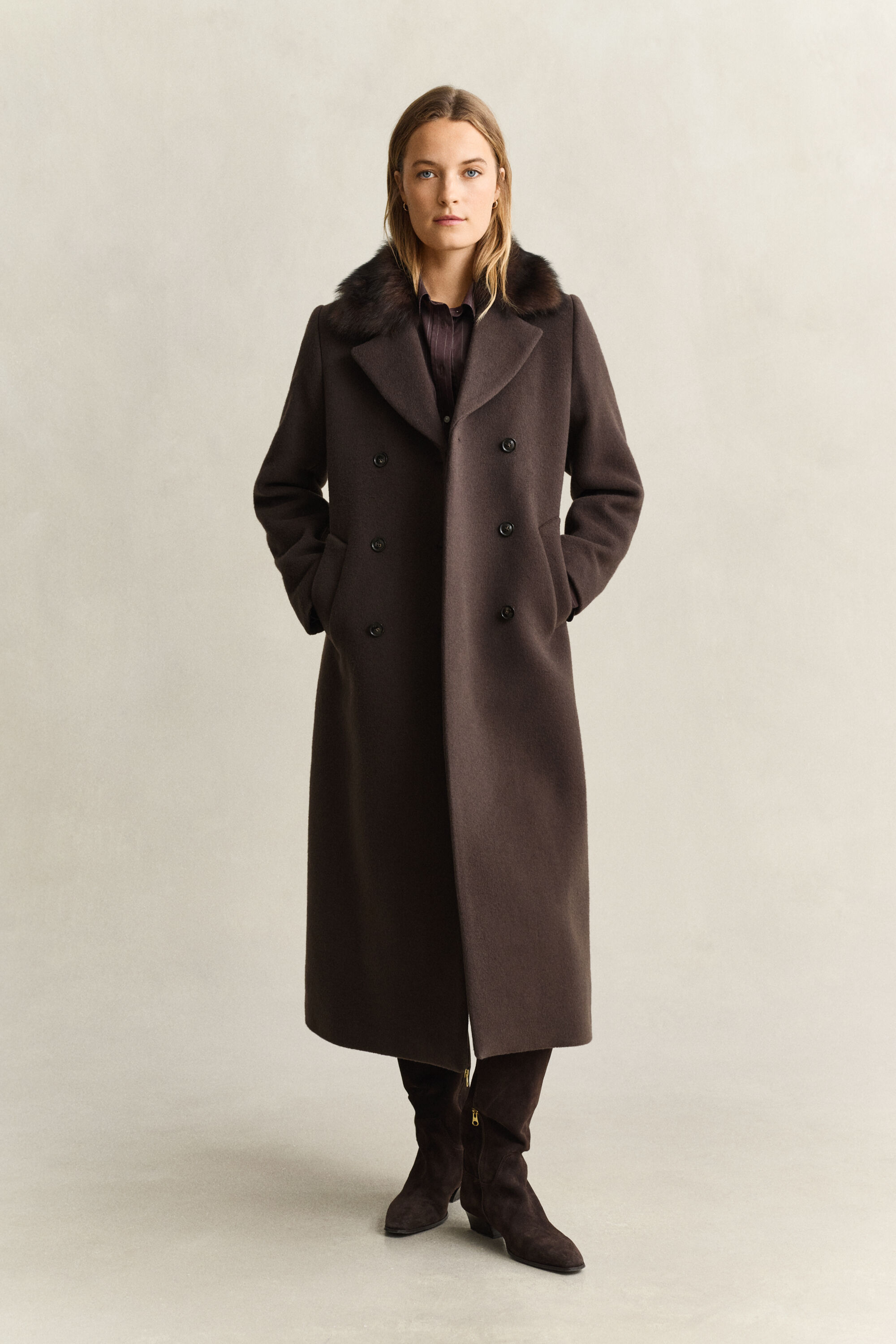 Cappotto con colletto in shearling