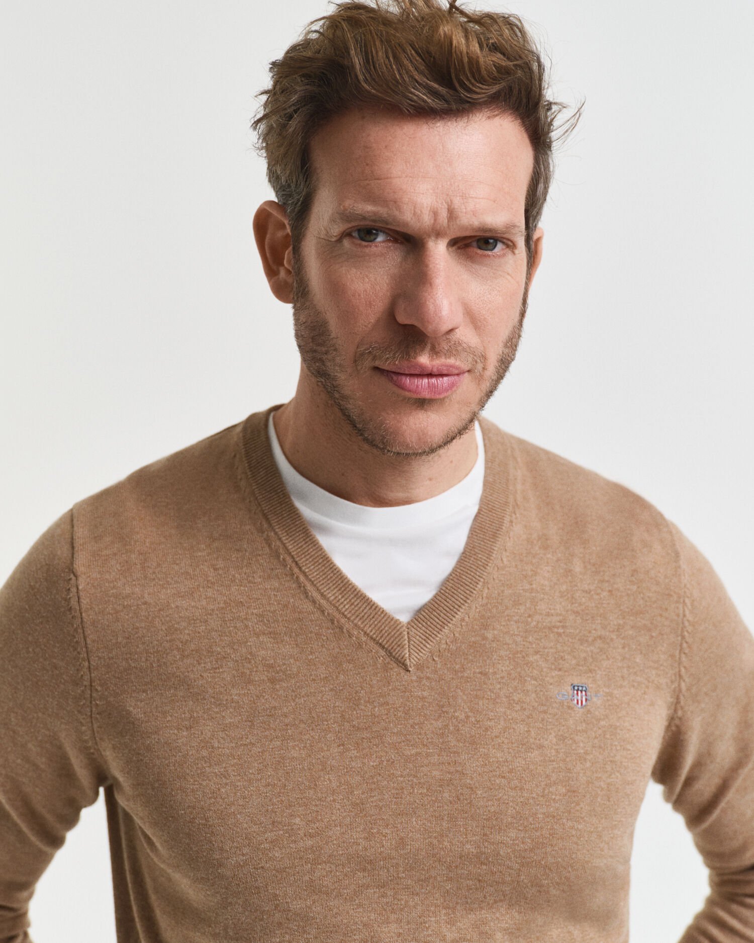 Maglia in cotone con scollo a V classico