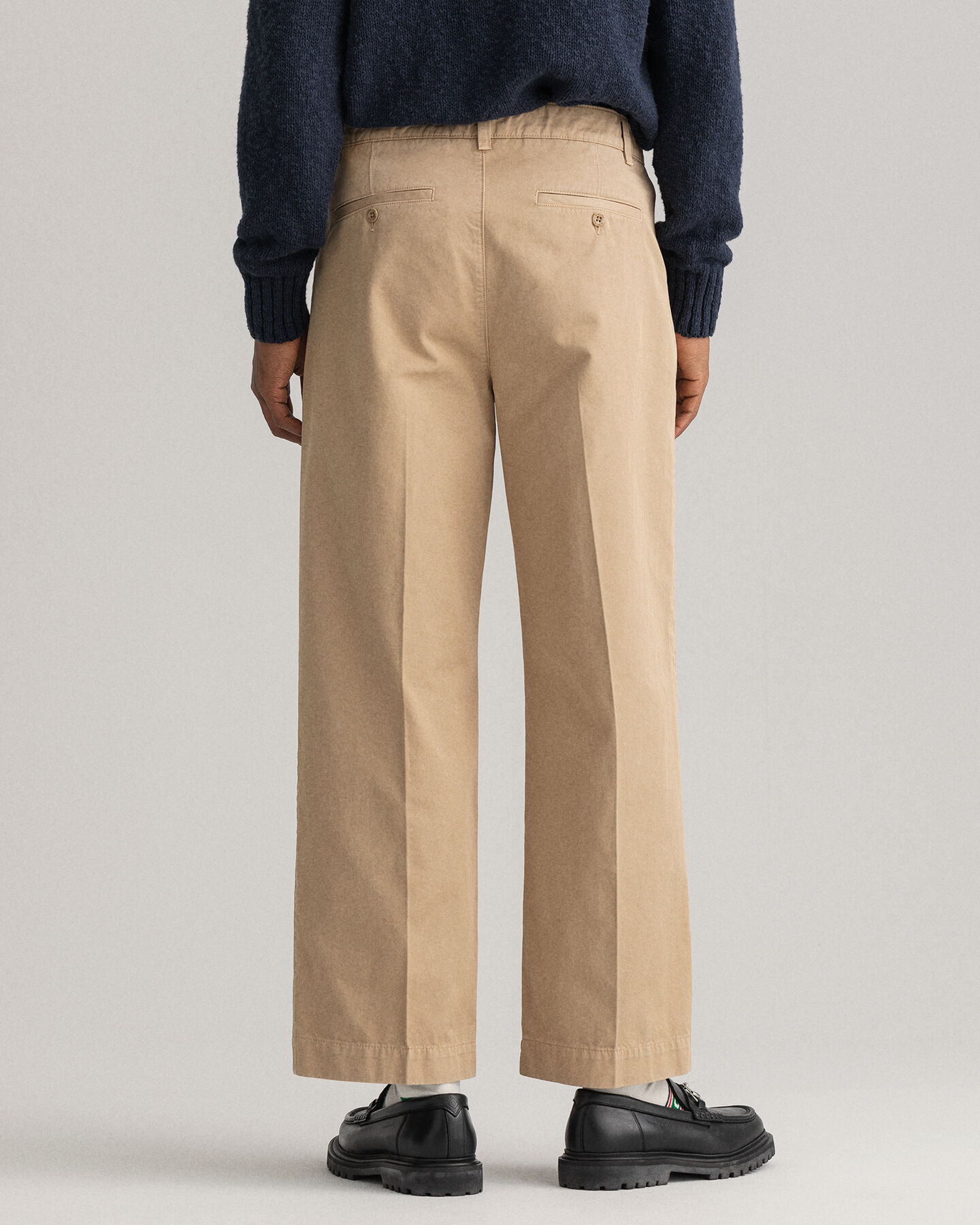 Pantaloni chino in twill di cotone gamba larga