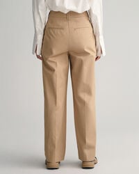 Pantaloni chino con pinces