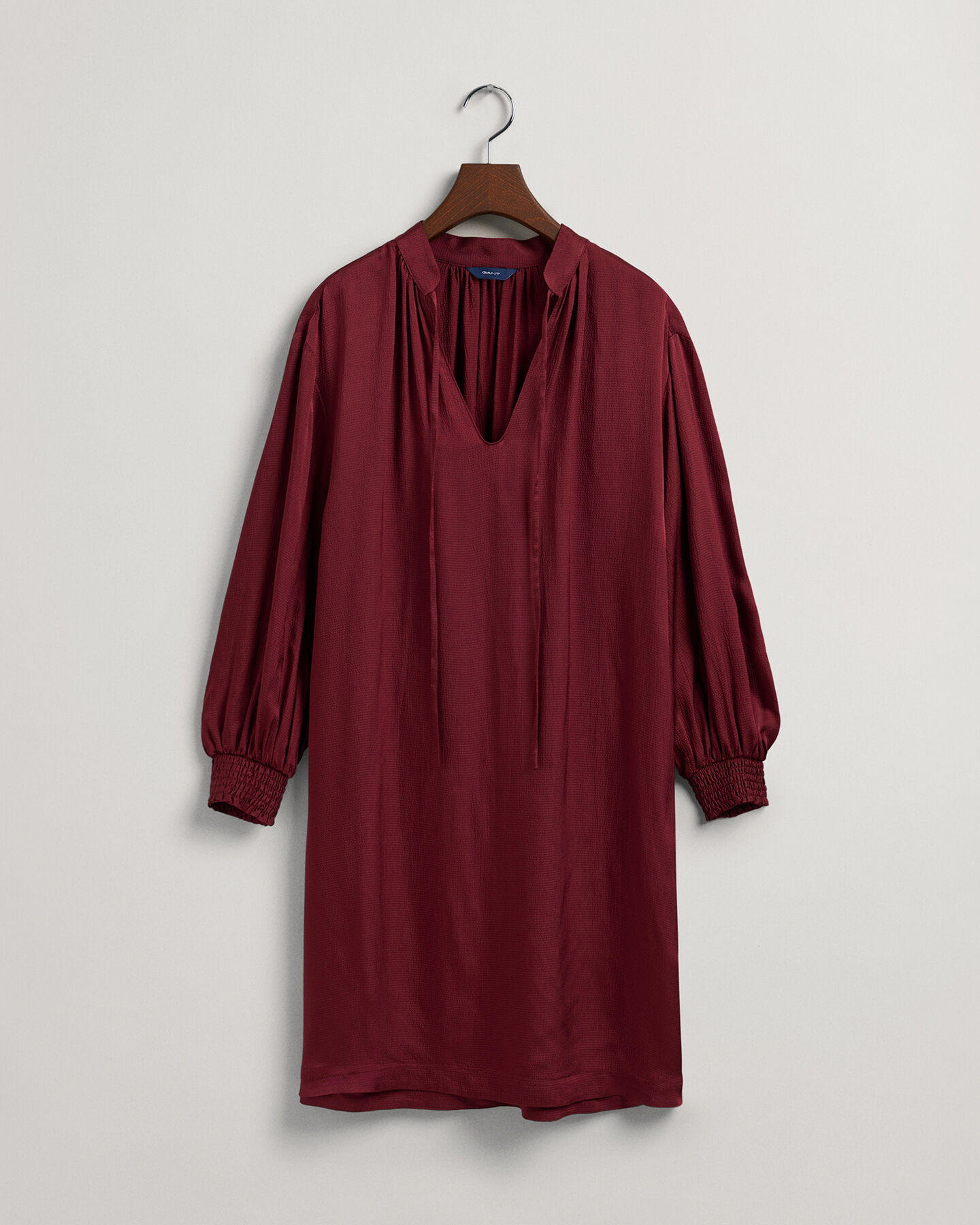 Abito con colletto alla coreana