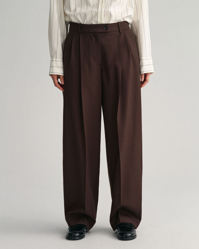 Pantaloni in lana con gamba stretta in fondo relaxed fit