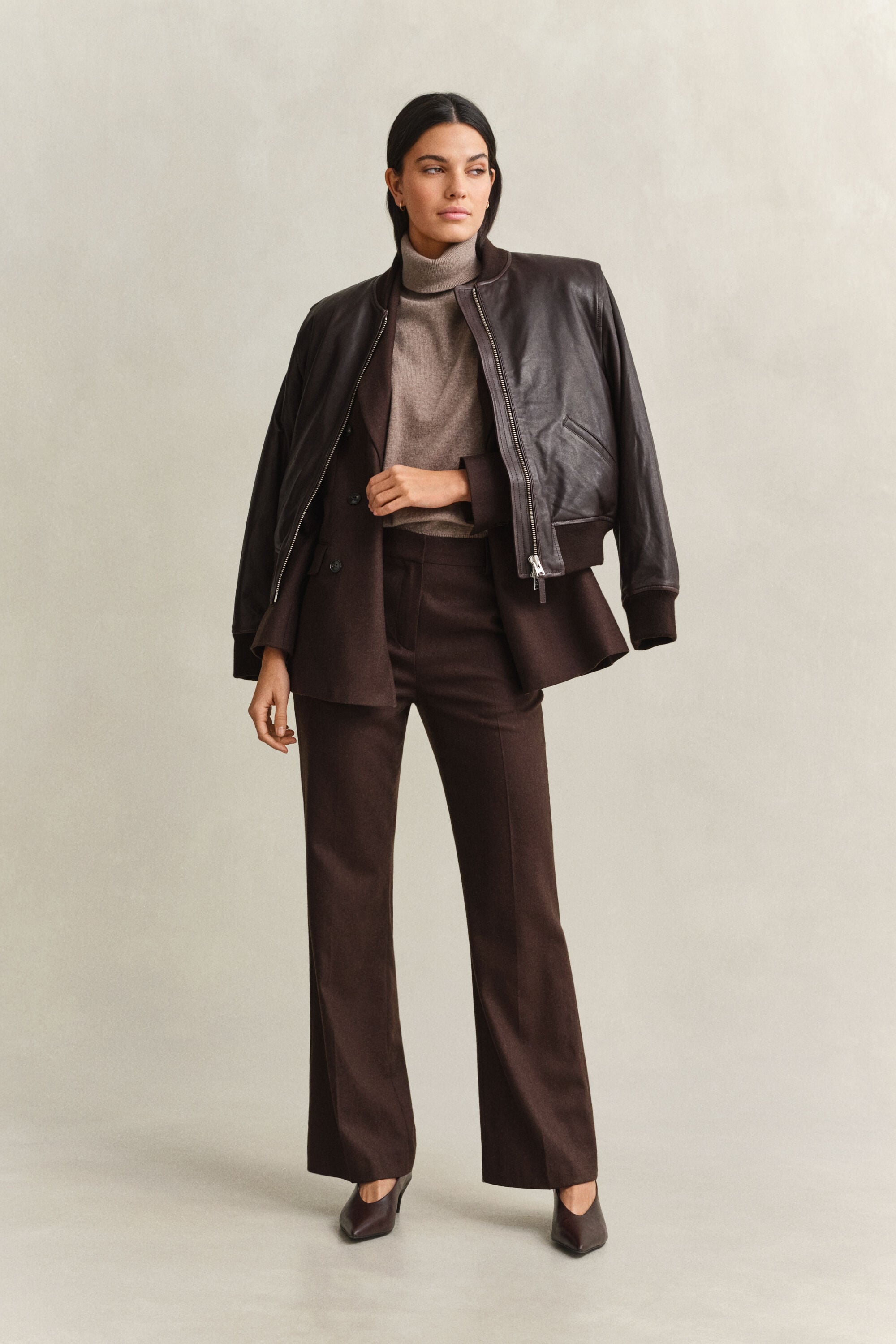 Pantaloni slim svasati in flanella