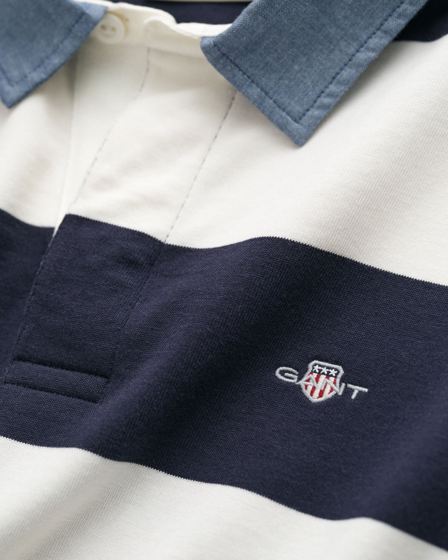 Heavy Rugger a righe con colletto in chambray