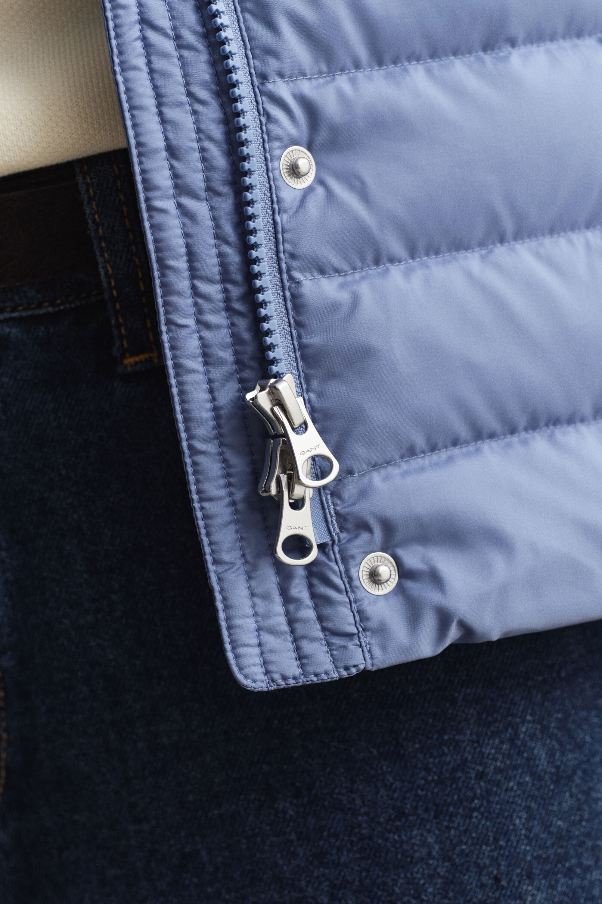 Smanicato leggero in piumino