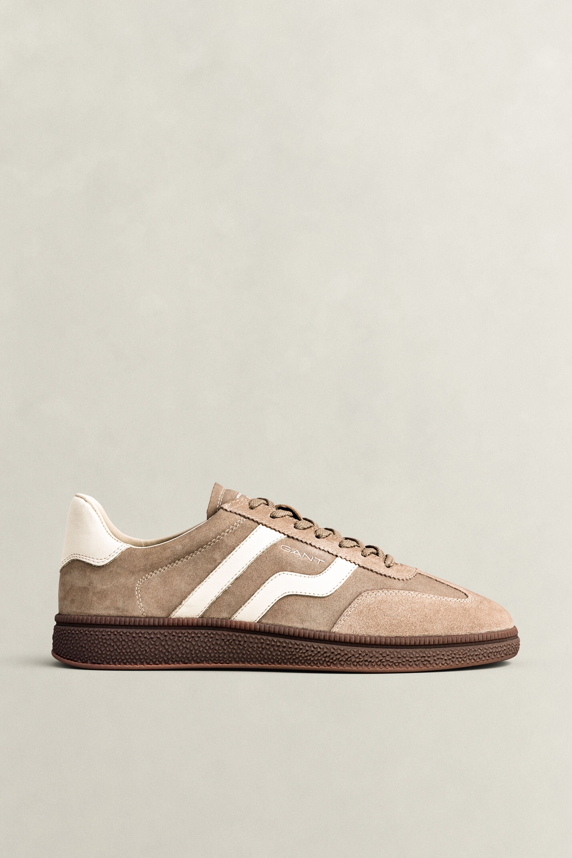 Sneakers Cuzmo in camoscio