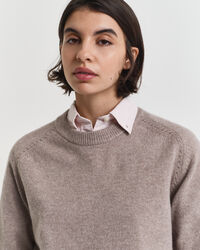 Maglia girocollo in morbida lana misto cashmere