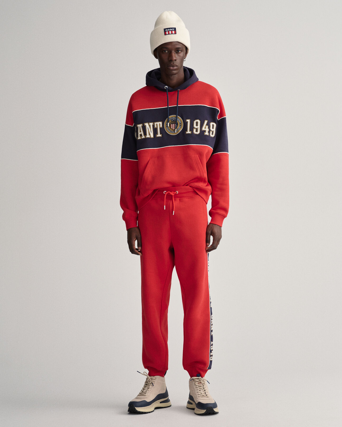 Pantaloni della tuta con lati a contrasto