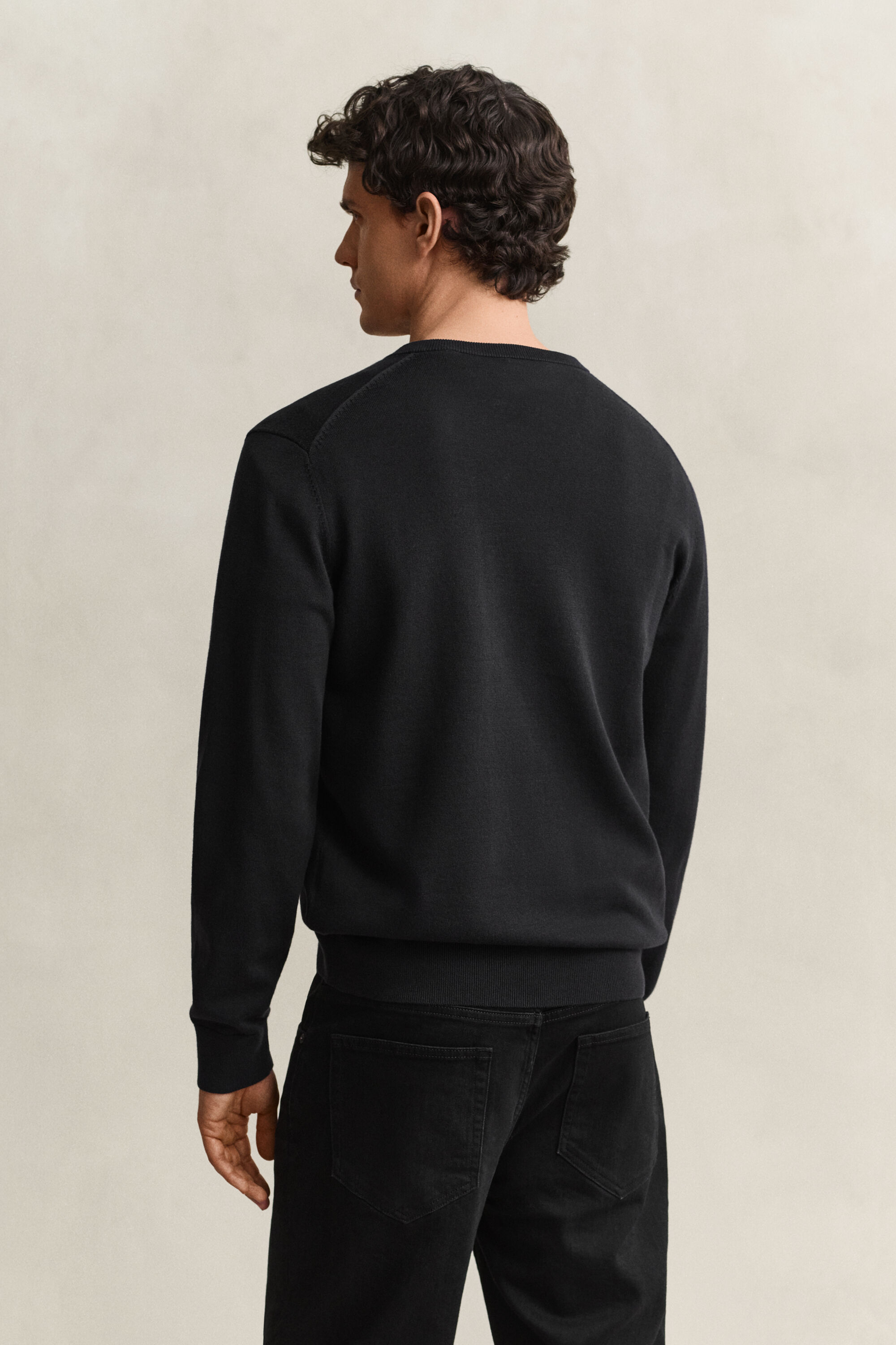 Maglia con scollo a V in cotone