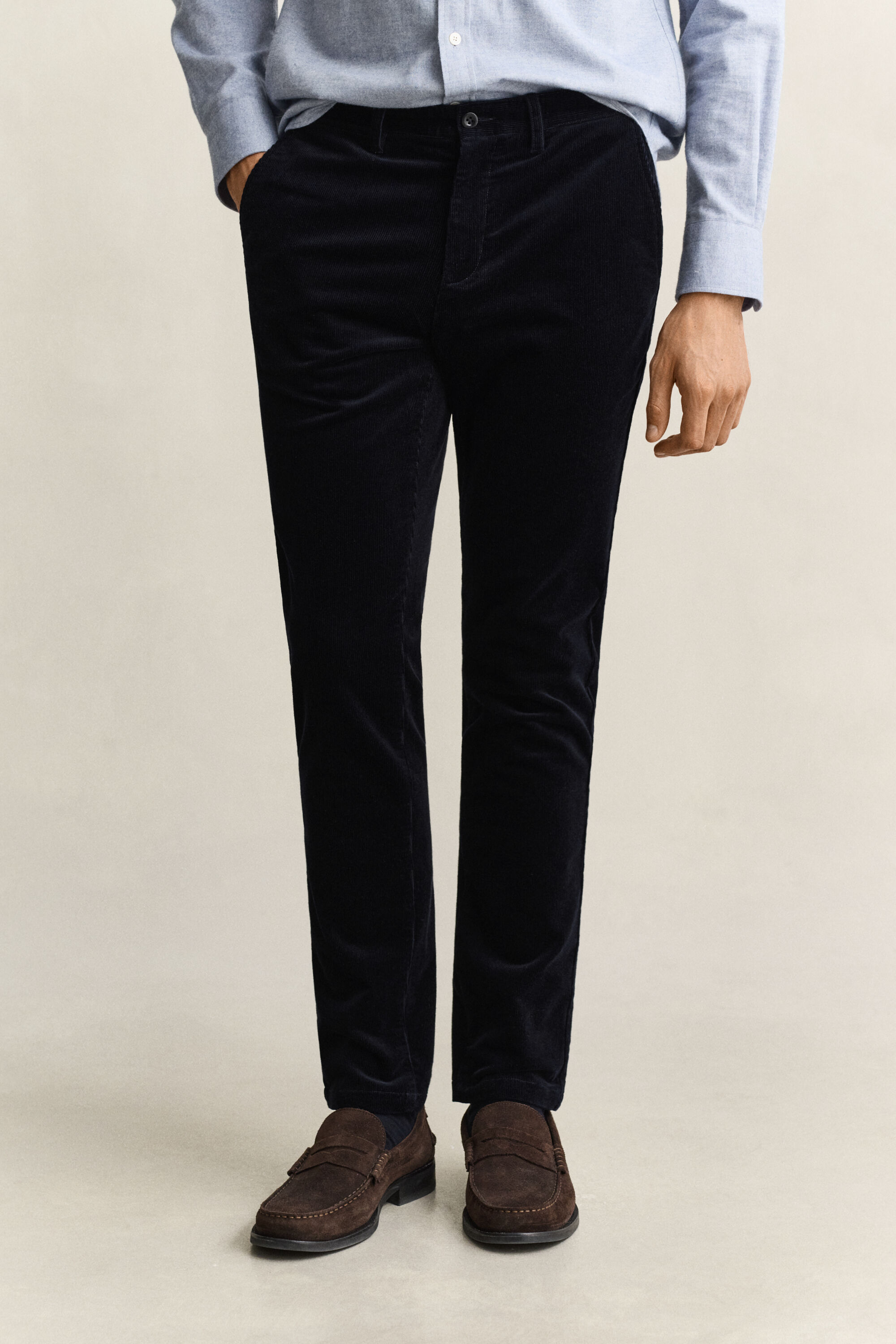 Pantaloni chino in velluto a coste slim