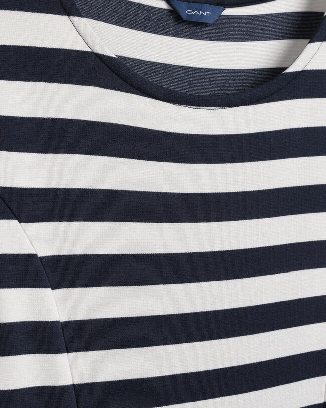 Abito svasato a righe