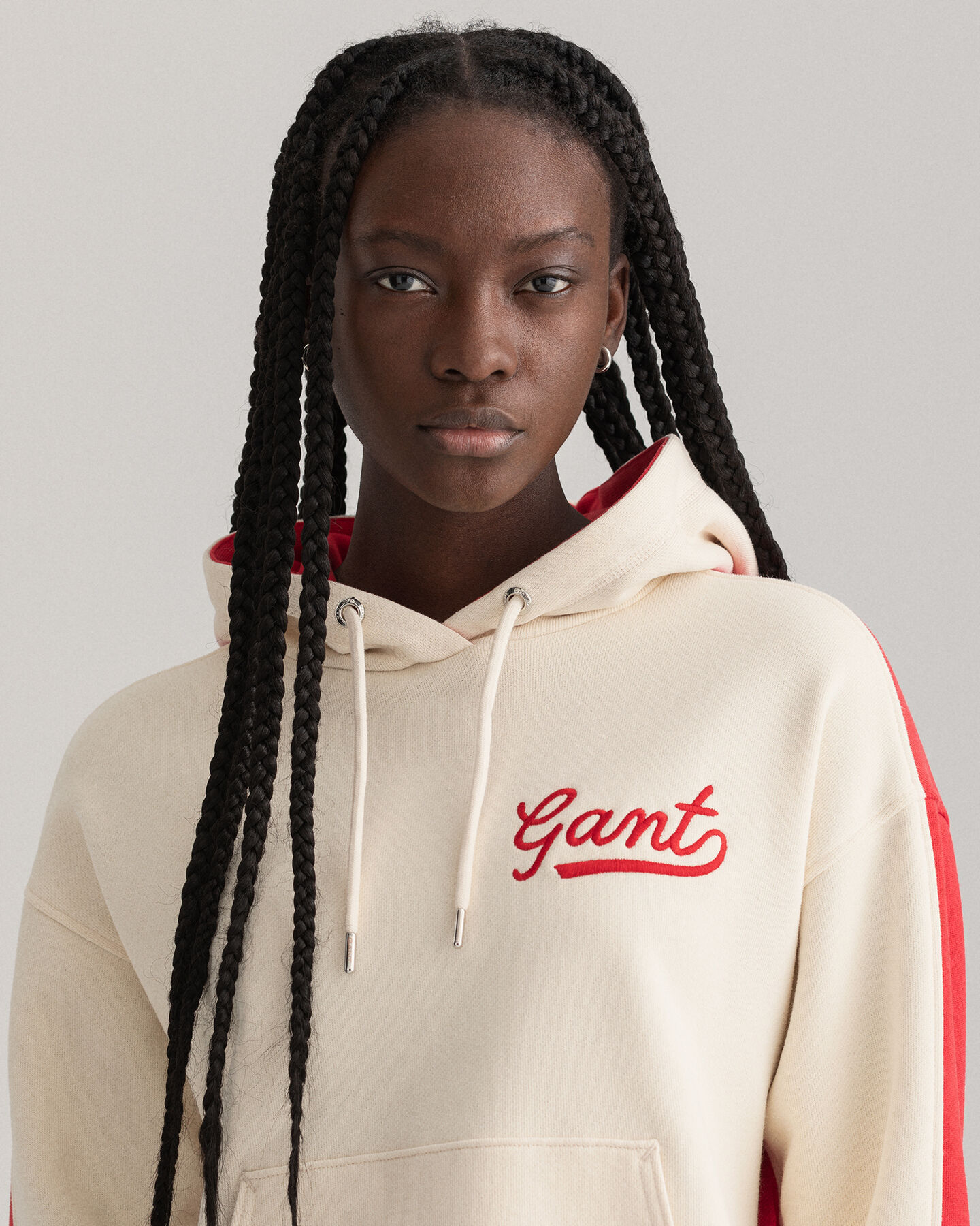 Felpa con cappuccio a blocchi di colore