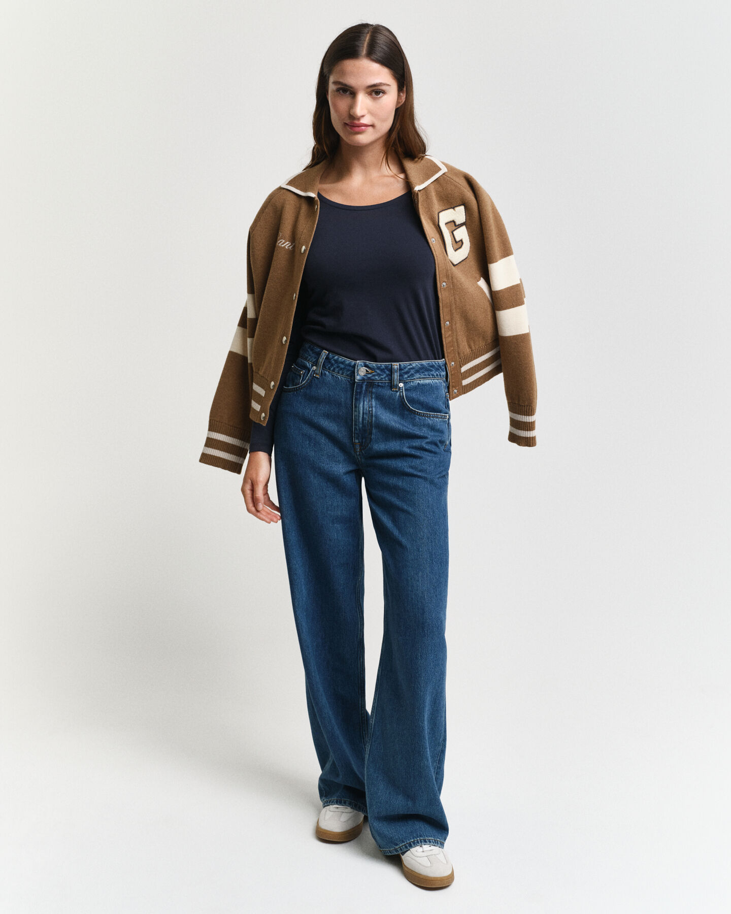 Top a maniche lunghe con scollo rotondo