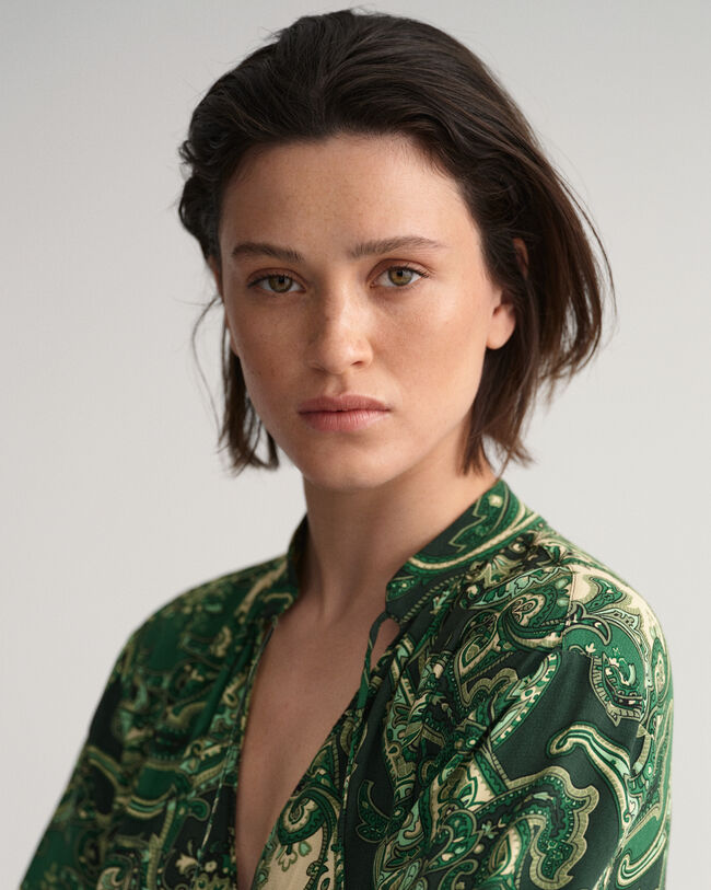 Abito con colletto alla coreana Paisley