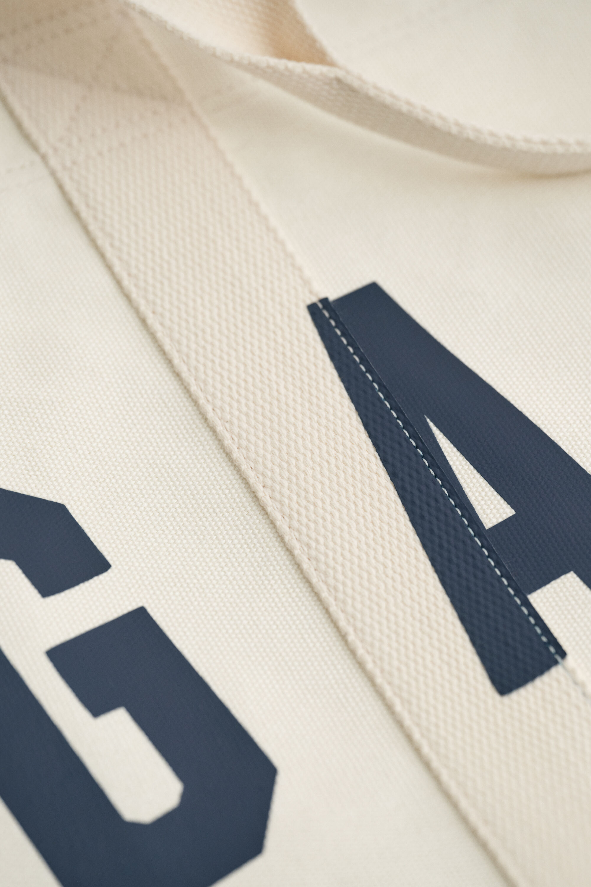 Borsa tote a contrasto