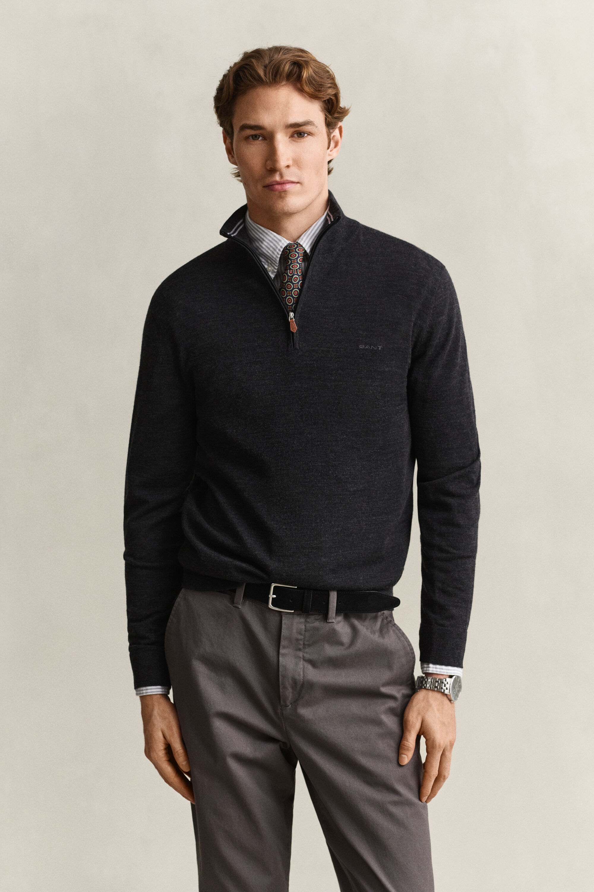 Maglia in lana merino a coste con zip corta