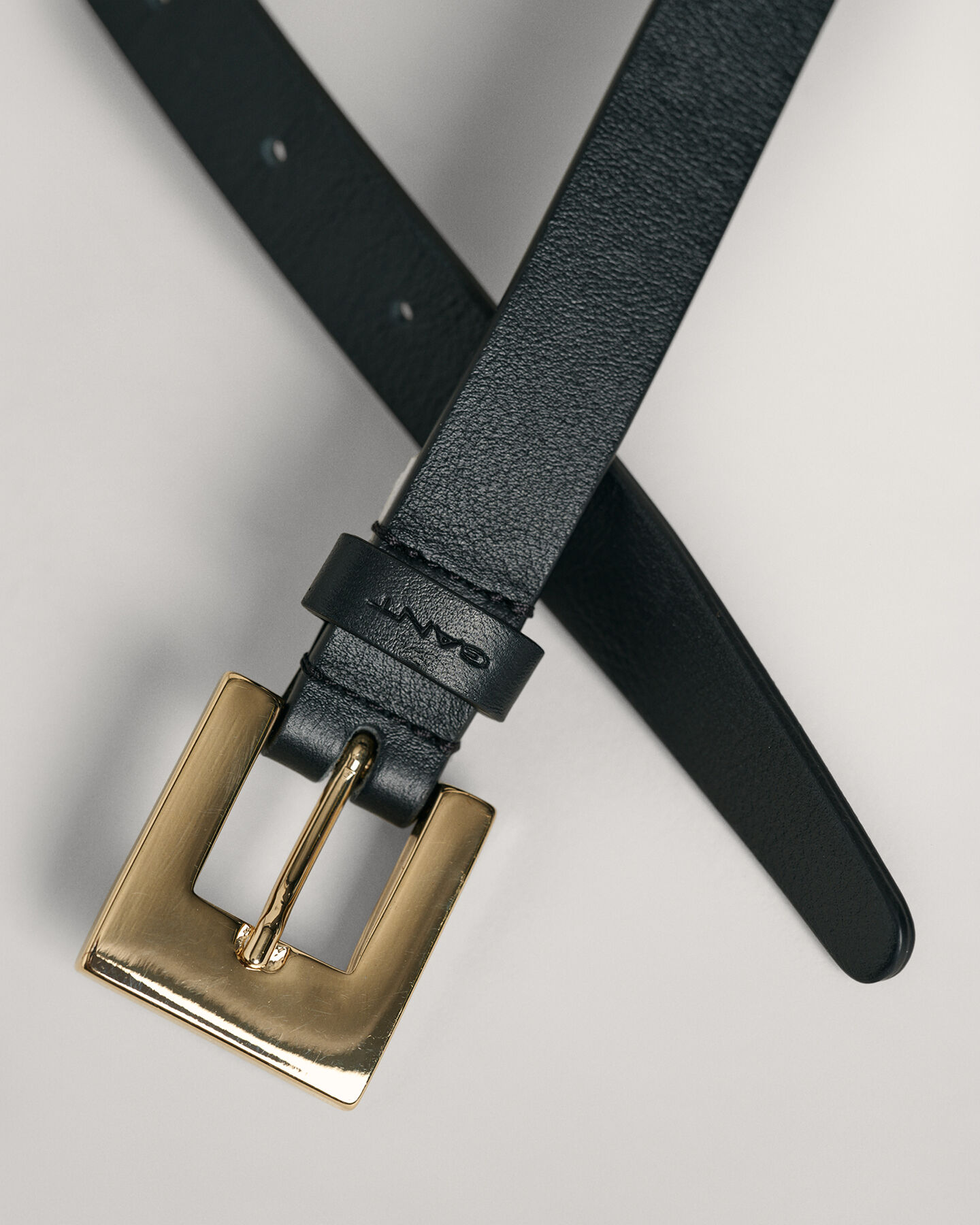 Cintura sottile con fibbia quadrata