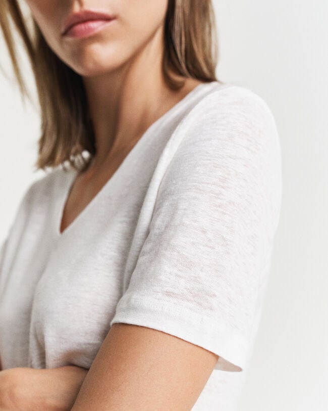 T-shirt in lino con scollo a V