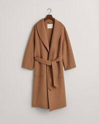 Cappotto con cintura e cuciture a mano