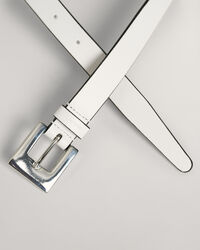 Cintura sottile con fibbia quadrata