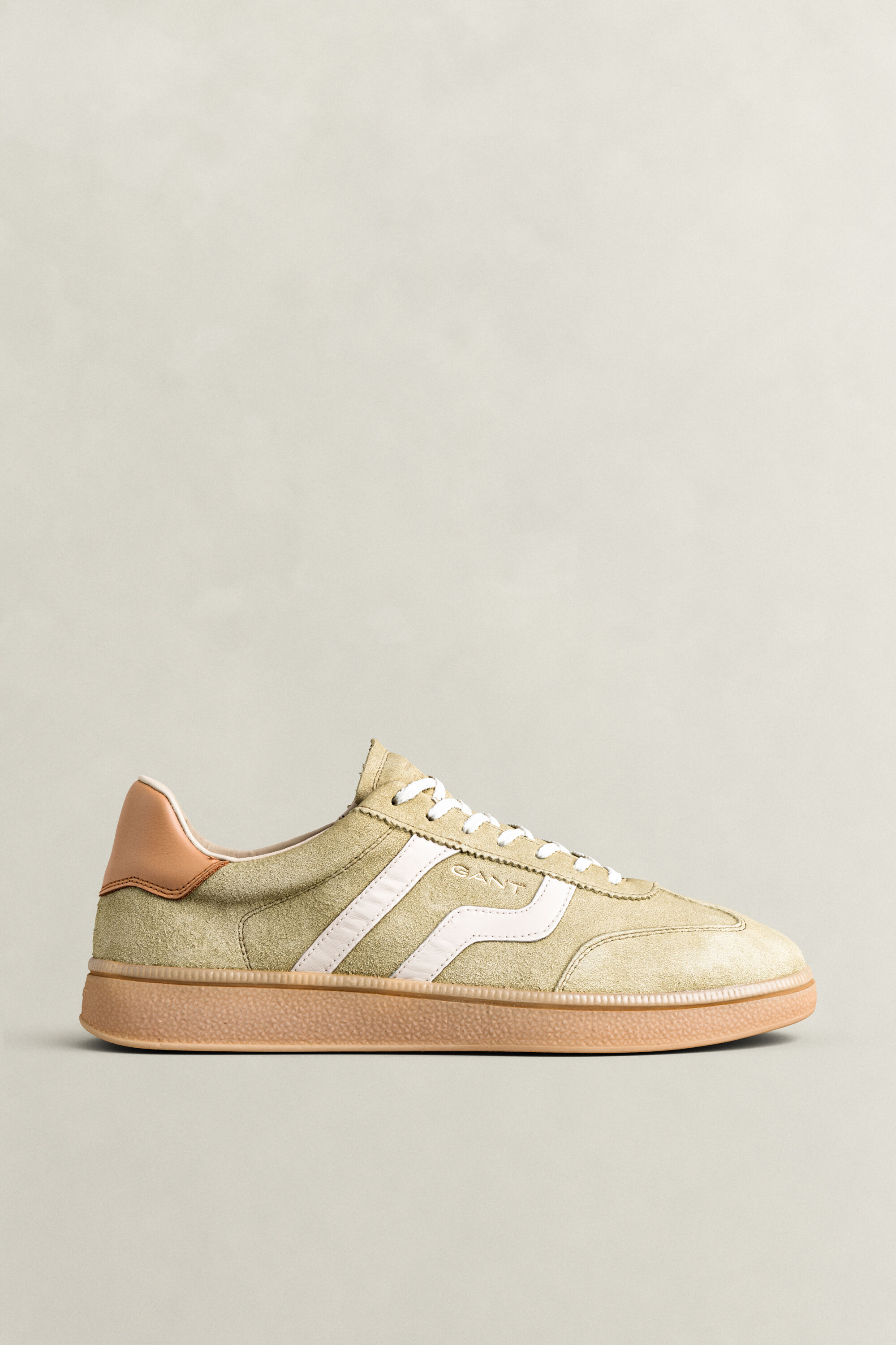 Sneakers Cuzmo in camoscio