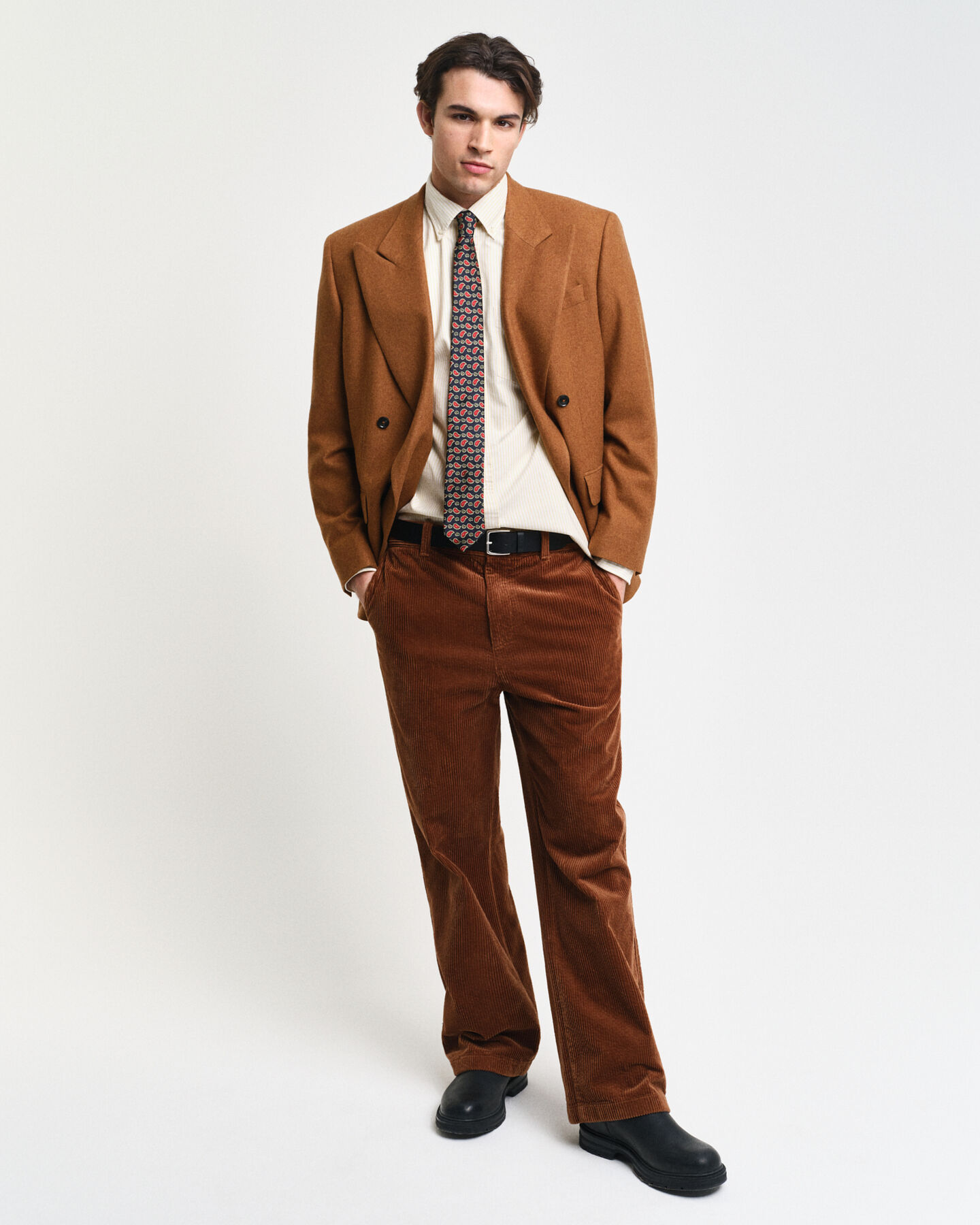 Pantaloni di velluto a coste con gamba ampia relaxed fit