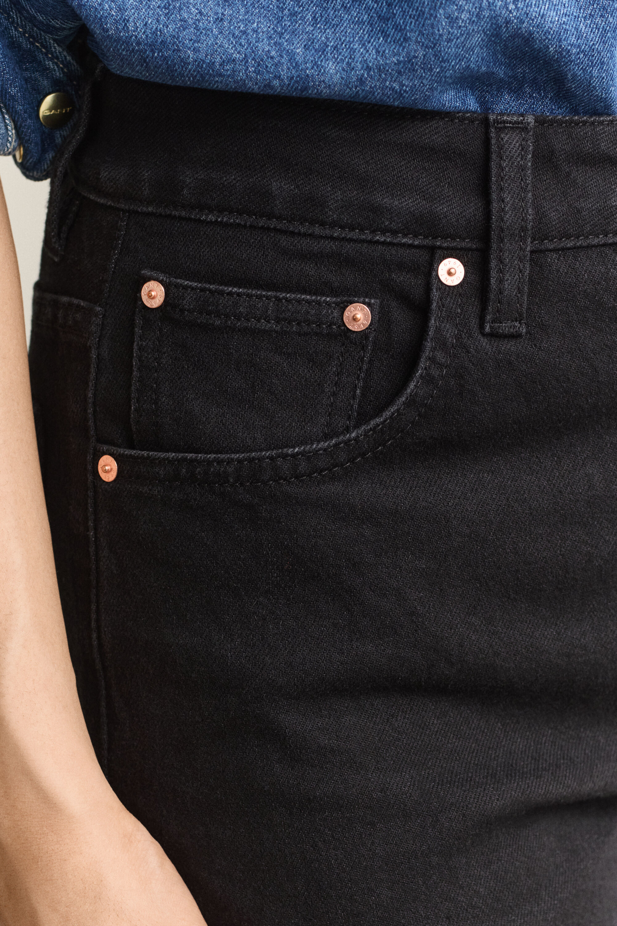Jeans slim a vita alta
