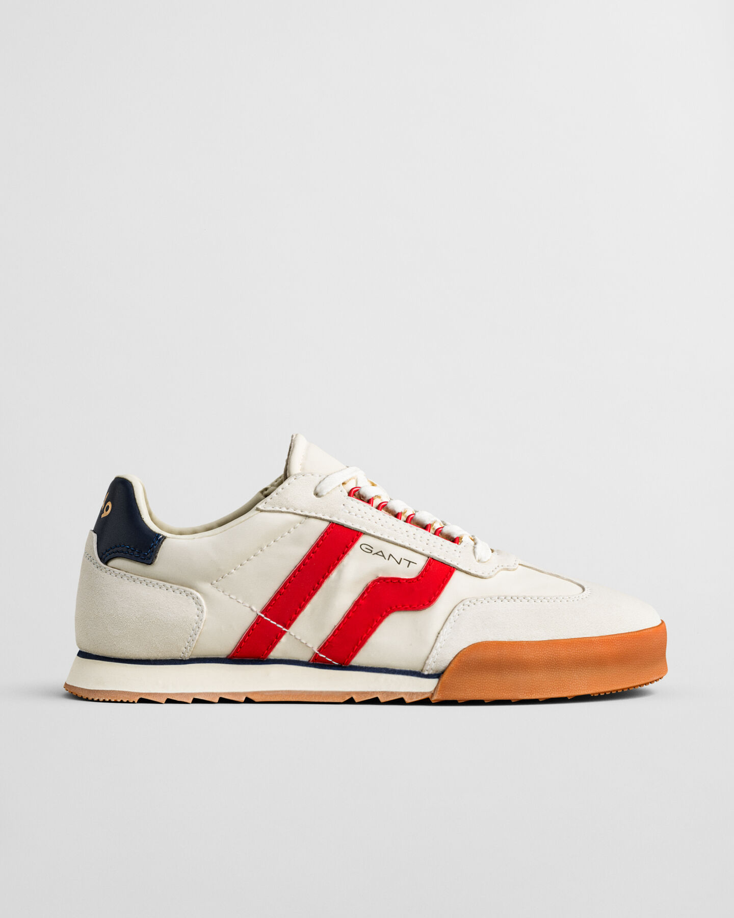 Sneakers Baylle in camoscio