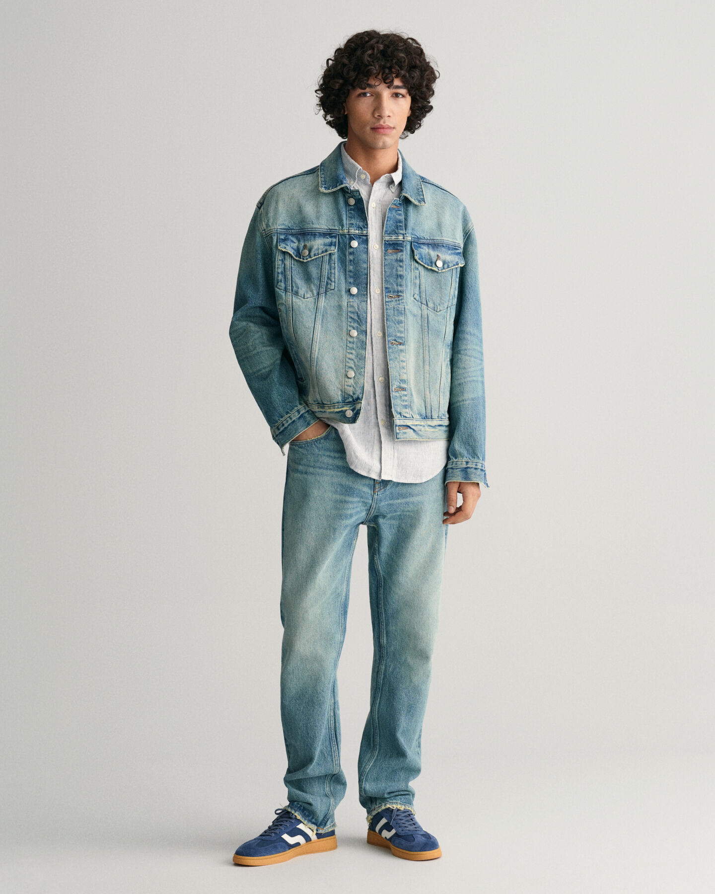 Camicia in lino a righe e maniche corte regular fit