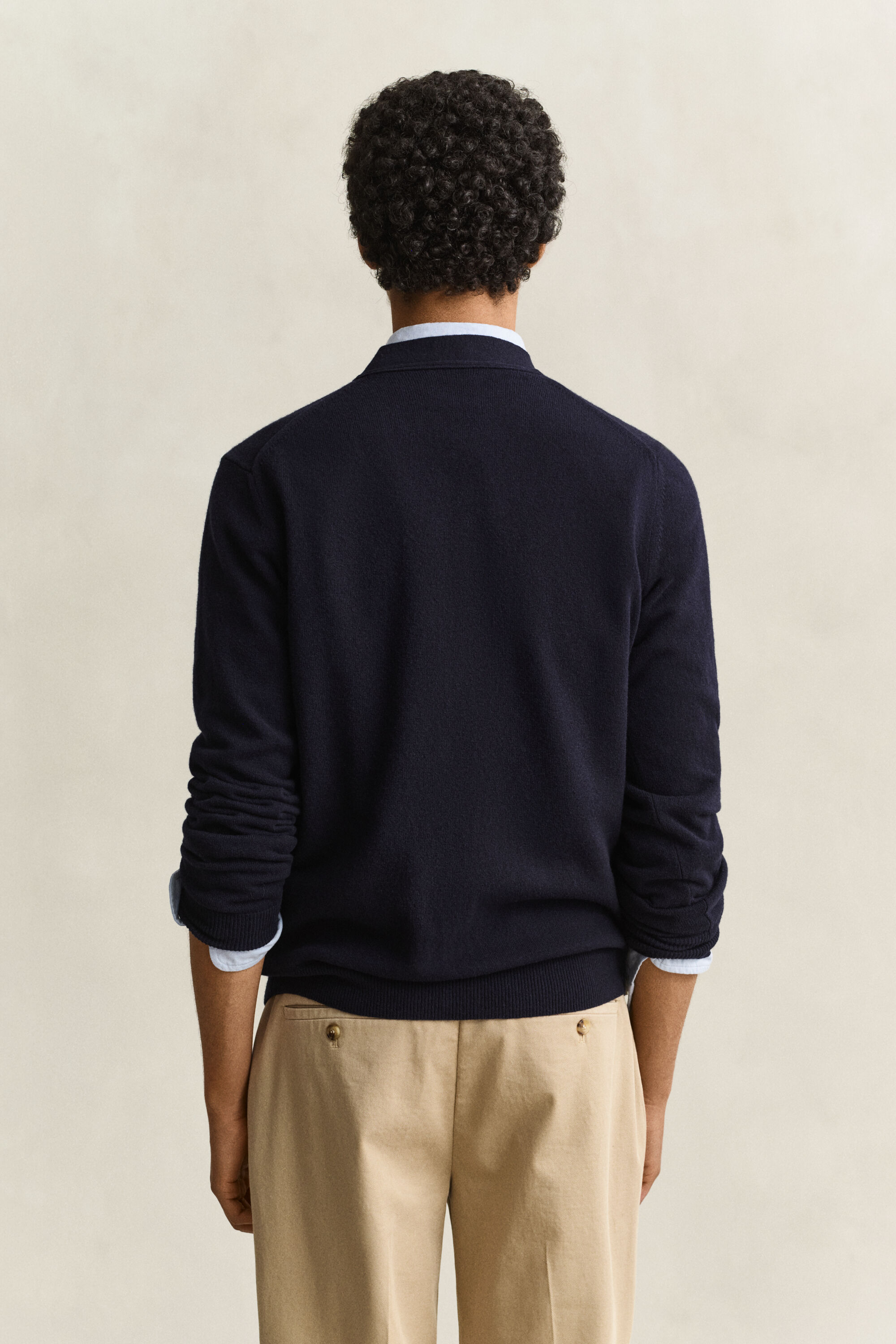 Cardigan con scollo a V in lana d’agnello