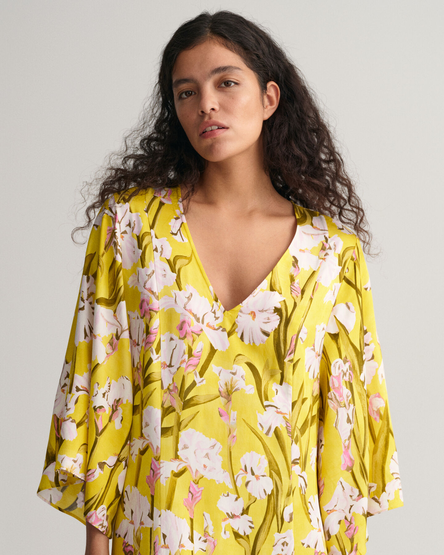 Abito maxi con scollo a V con stampa Iris