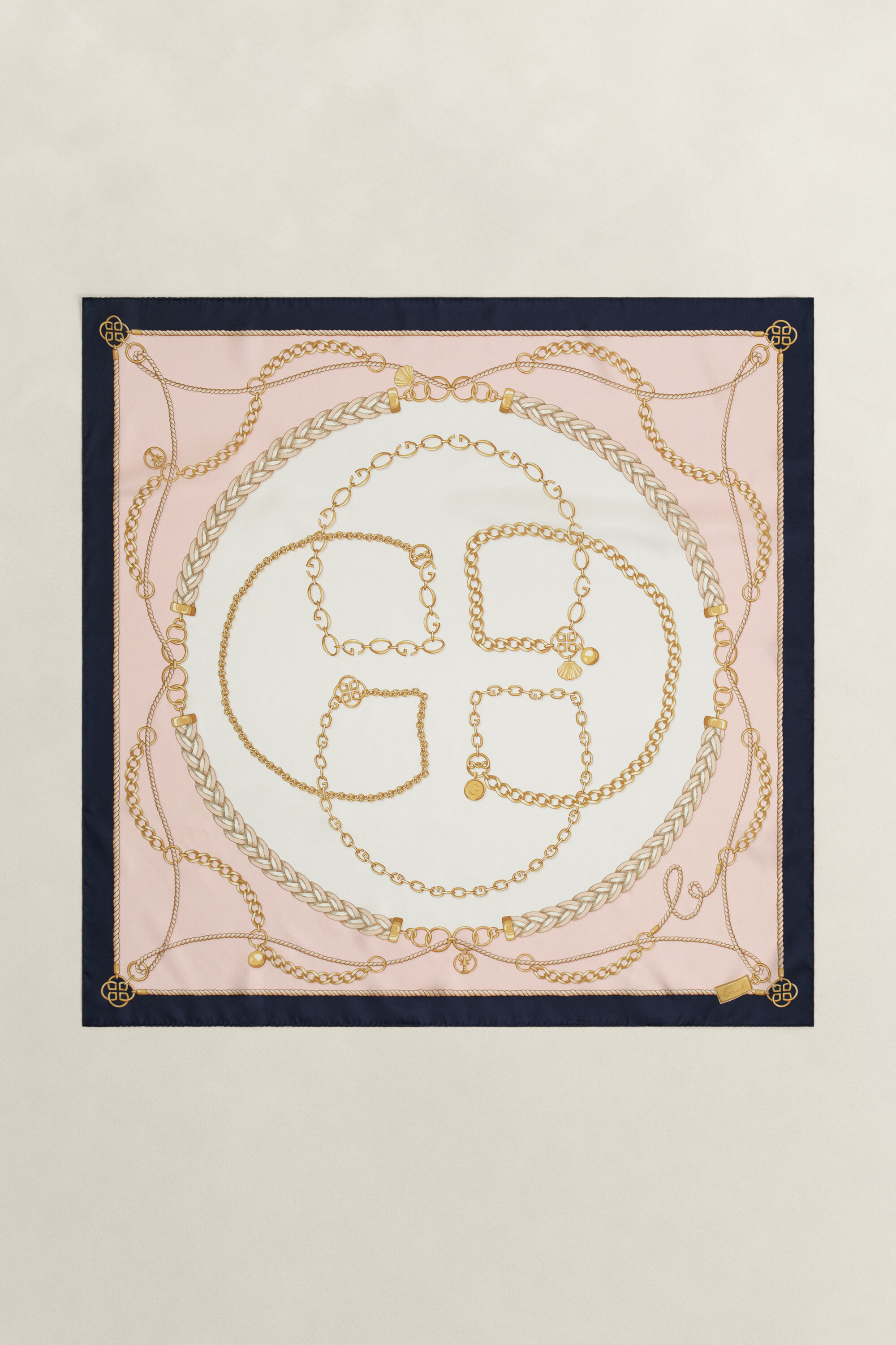 Foulard di seta con motivo a catene