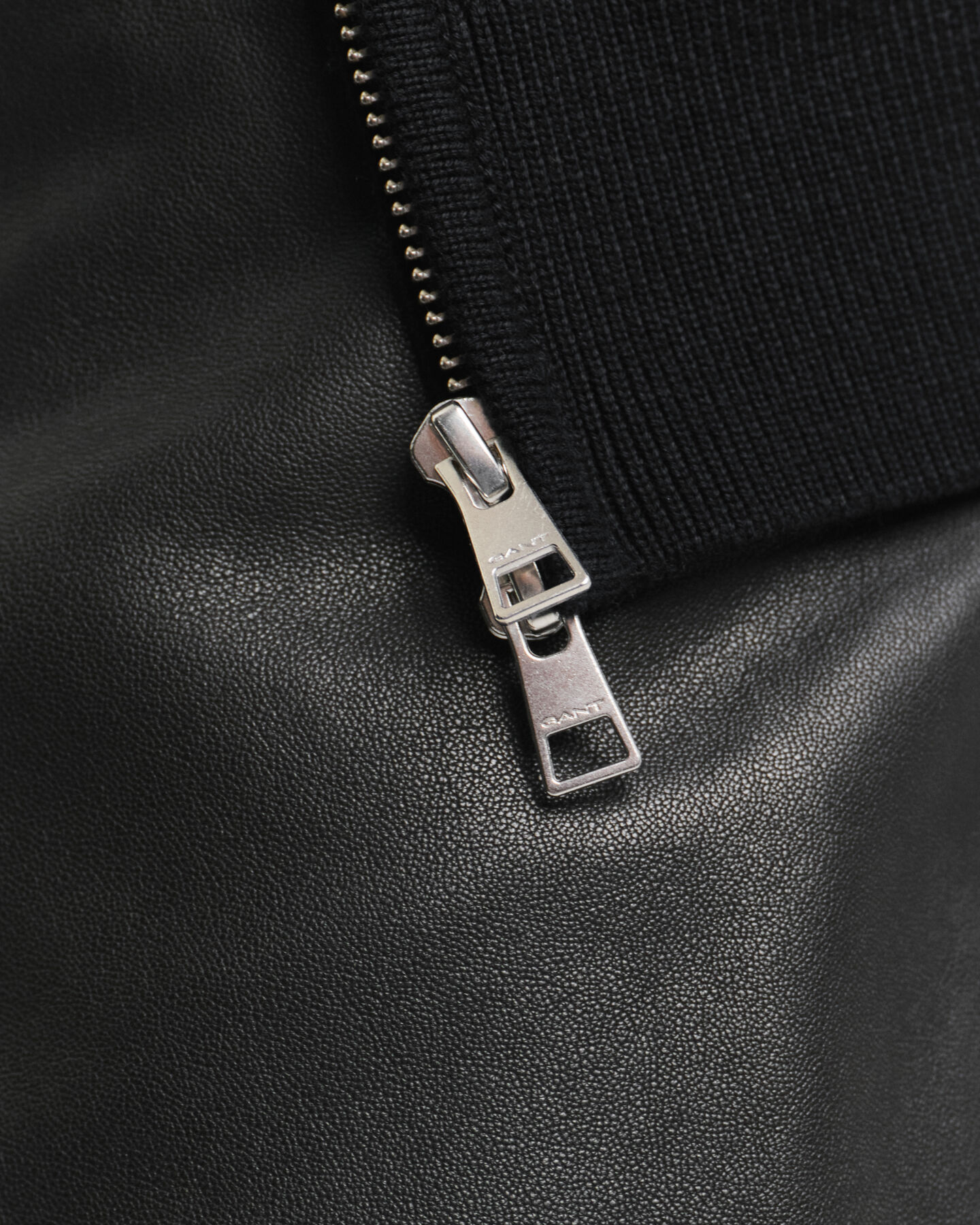 Cardigan con zip in cotone testurizzato