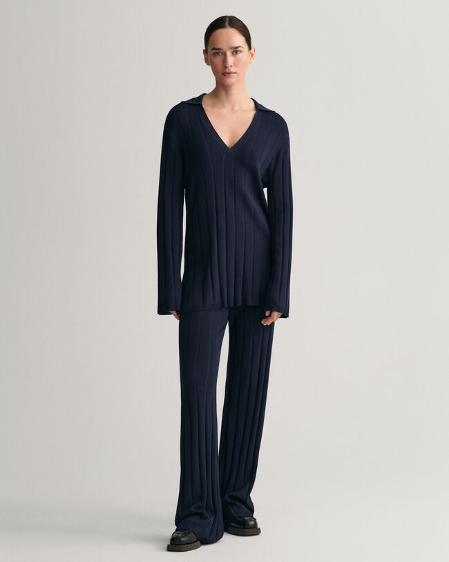 Maglia con colletto aperto in maglia a coste