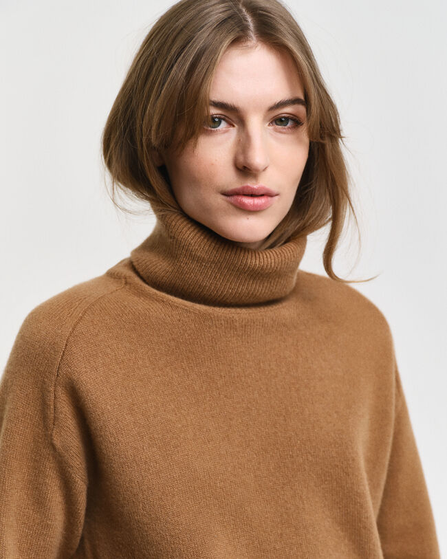 Maglia a collo alto con dettagli con motivo a spina di pesce