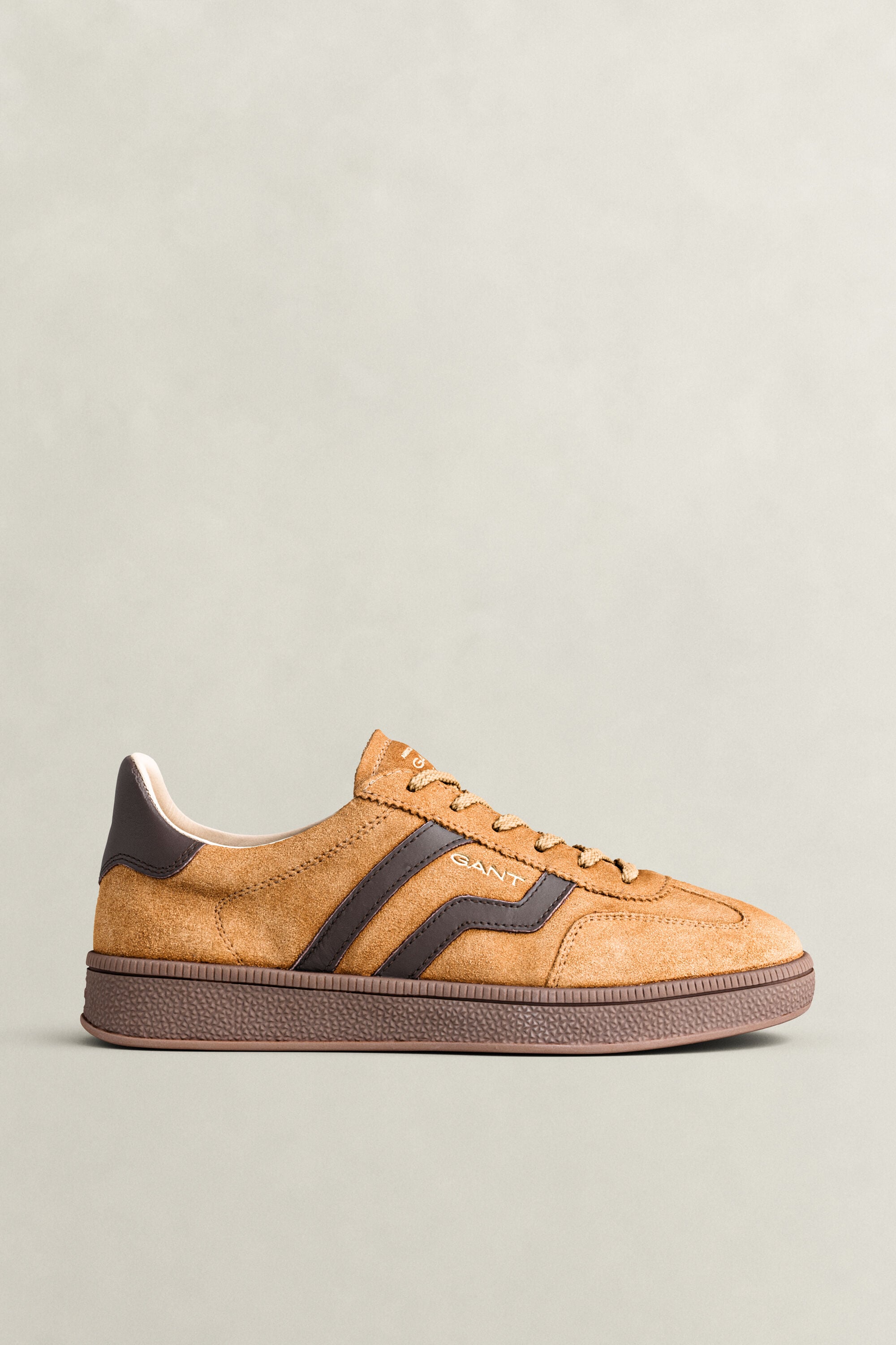 Sneakers Cuzima in camoscio